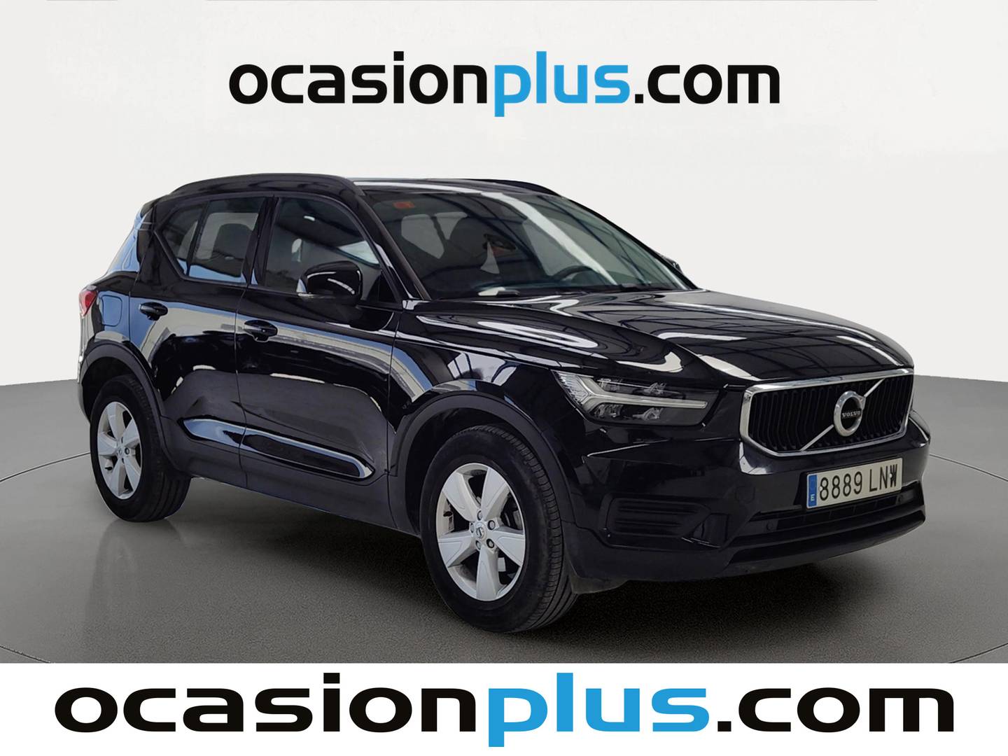 Foto delantera Volvo XC40 Volvo XC40 T2 Momentum Core (129 CV) derecha