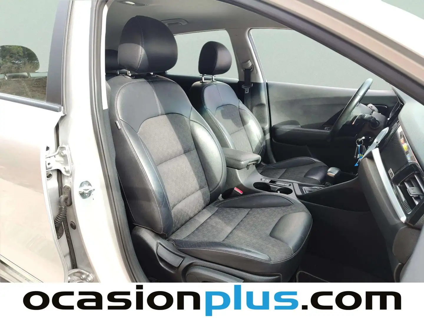 Foto KIA Niro Kia Niro 1.6 GDi PHEV Drive (141 CV)