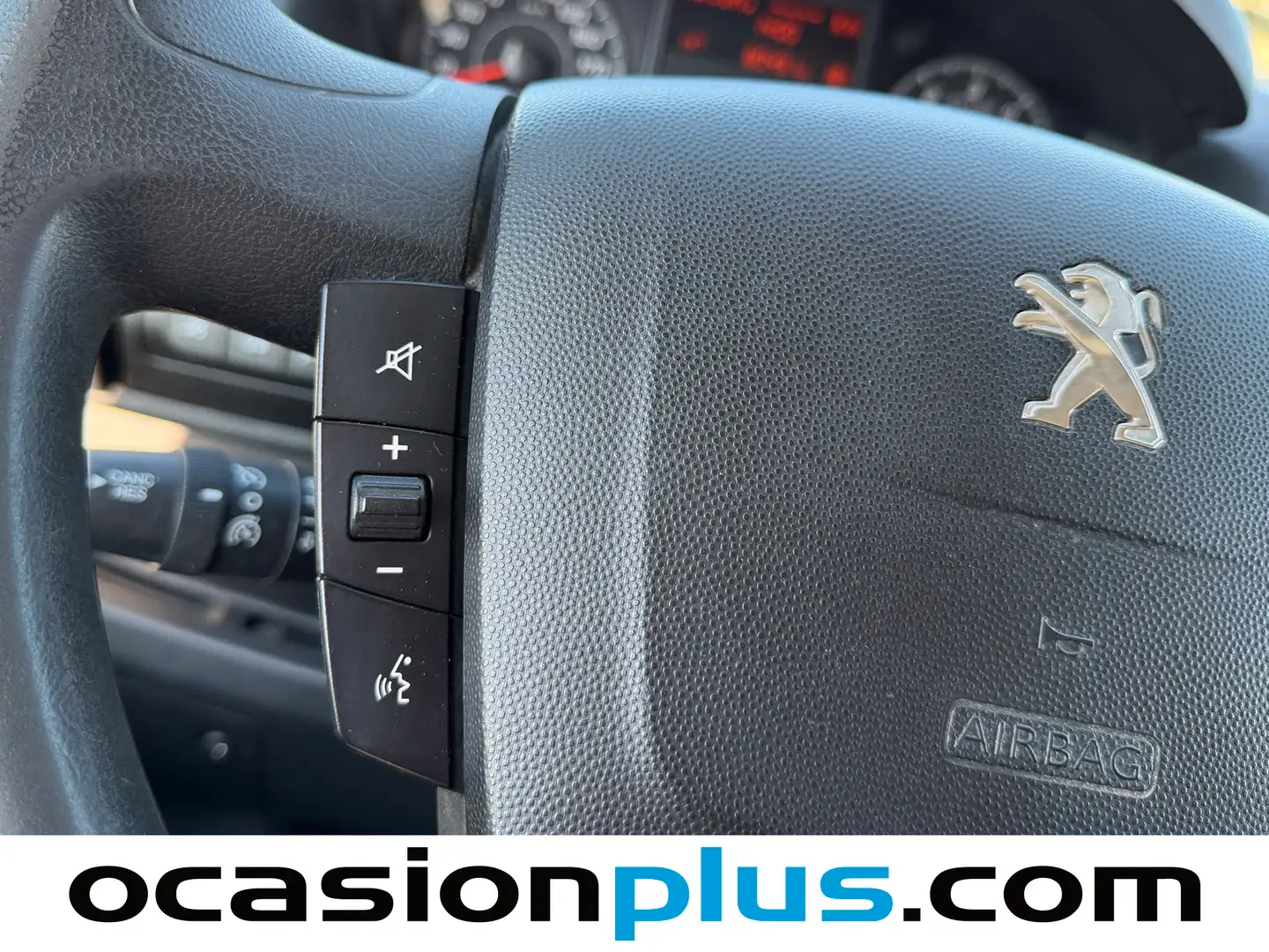 Foto Peugeot Boxer Peugeot Boxer BlueHDi 140 S&S Pack 335 L2 H2 (140 CV)