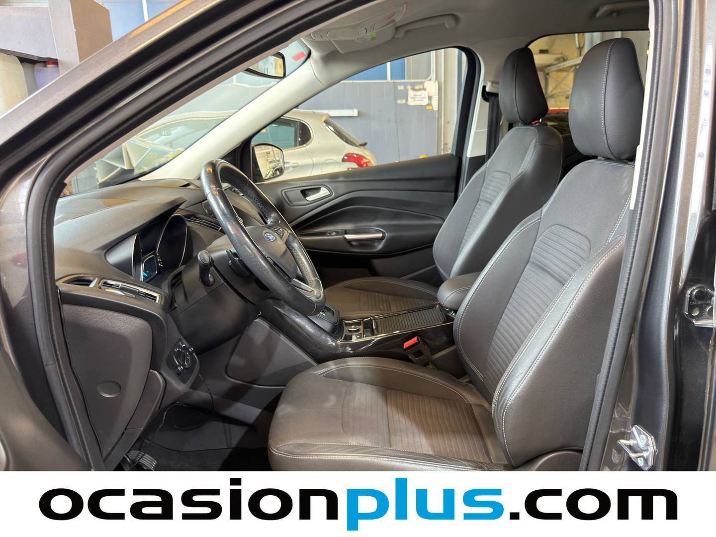 Foto asientos delanteros Ford Kuga Ford Kuga 1.5 TDCI S&S Titanium 4x2 Auto (120 CV)