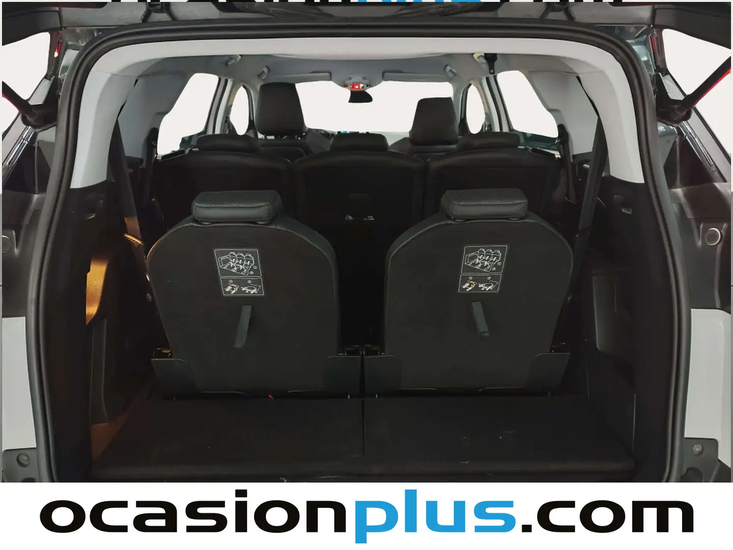 Foto Peugeot 5008 Peugeot 5008 BlueHDi 130 S&S Allure 96 kW (130 CV)