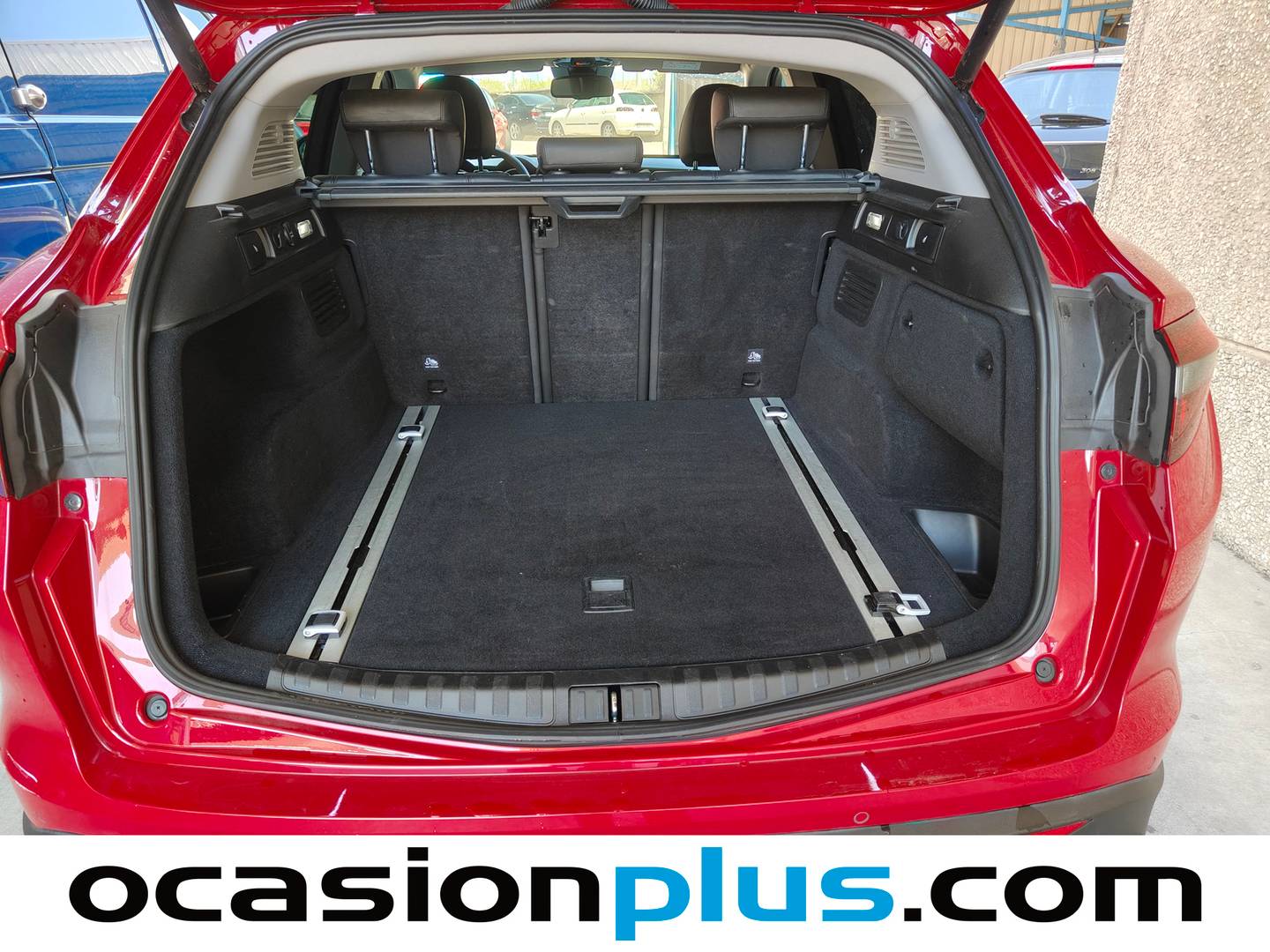 Fotos maletero Alfa Romeo Stelvio Alfa Romeo Stelvio 2.2 Diesel Super RWD (180 CV)