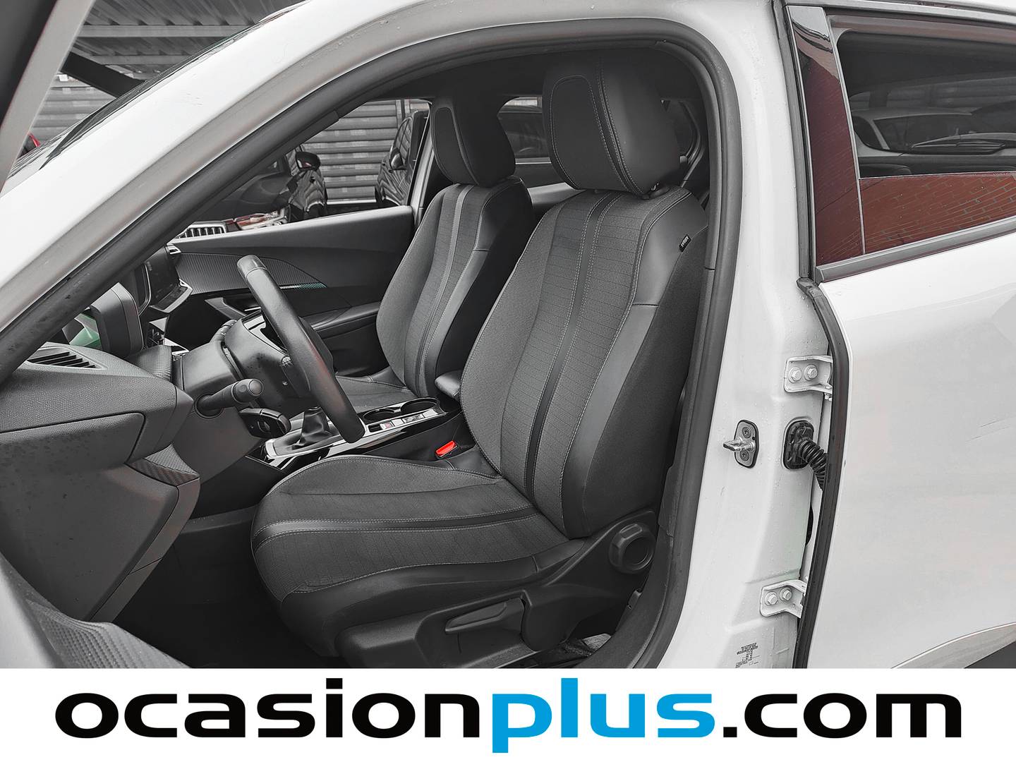 Foto Peugeot 2008 Peugeot 2008 PureTech 130 S&S Allure Pack (130 CV)