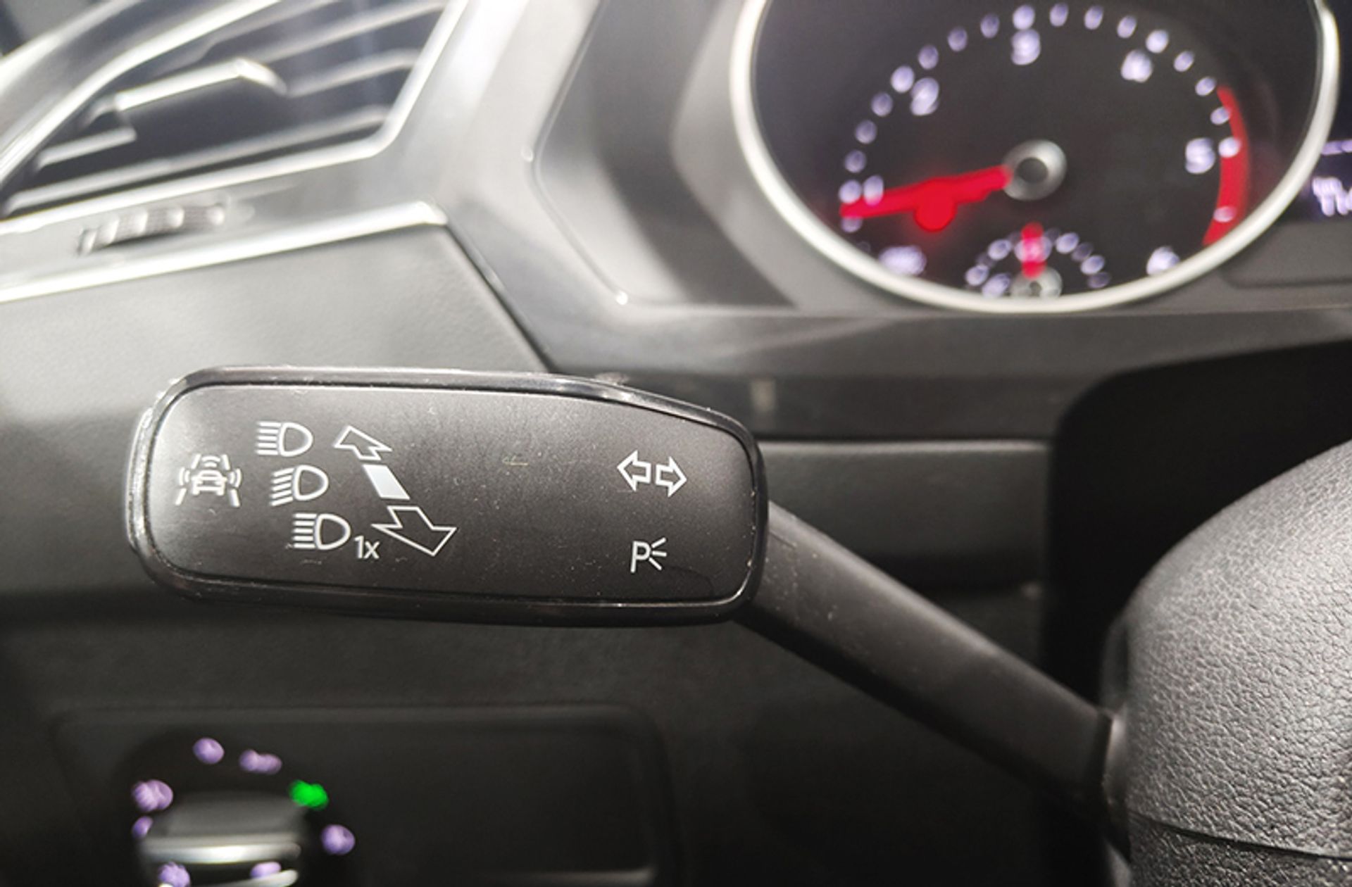 Volkswagen Tiguan Edition 2.0 TDI - foto 23