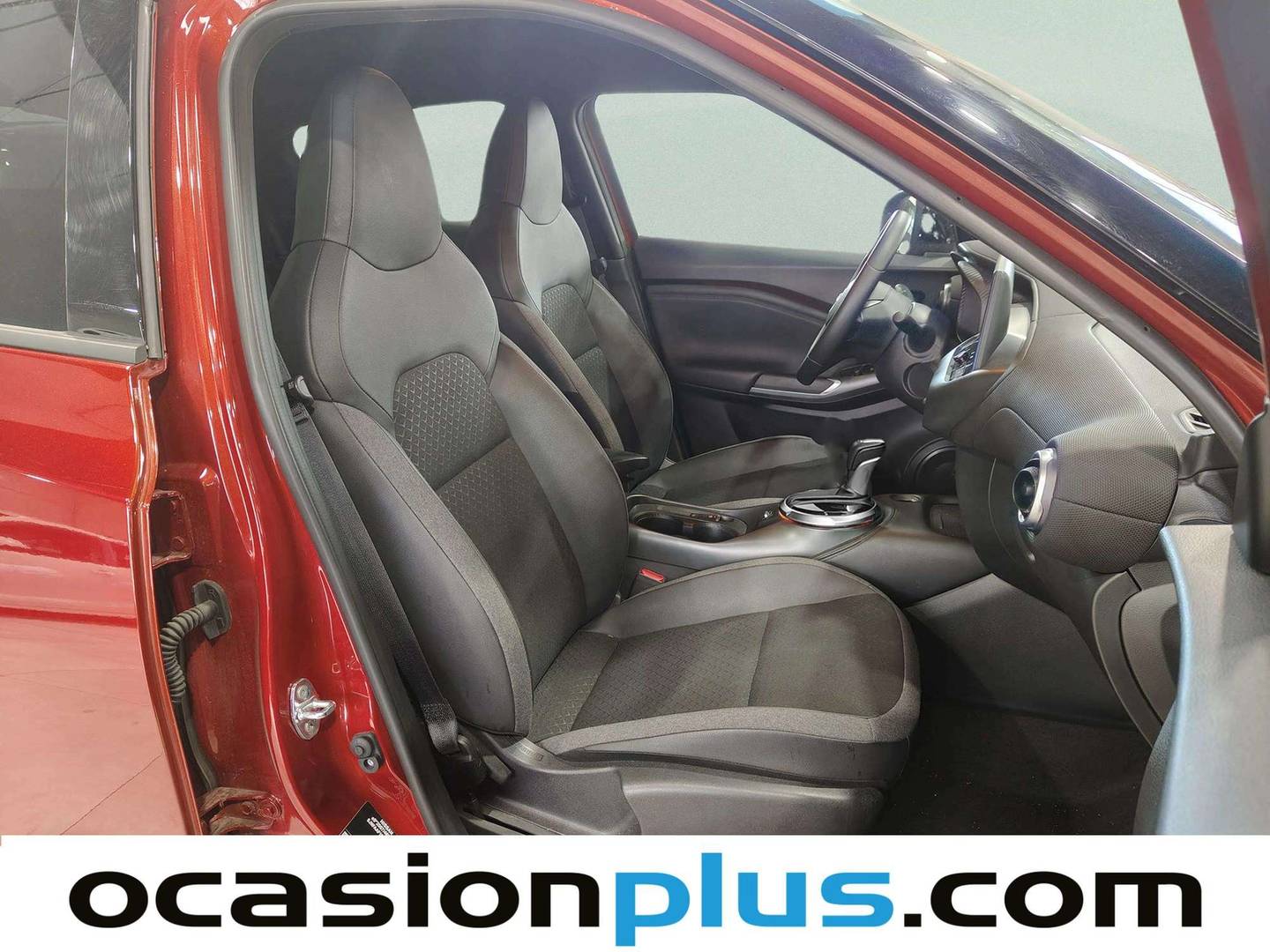 Foto Nissan JUKE Nissan Juke DIG-T N-Connecta 4x2 DCT (114 CV)