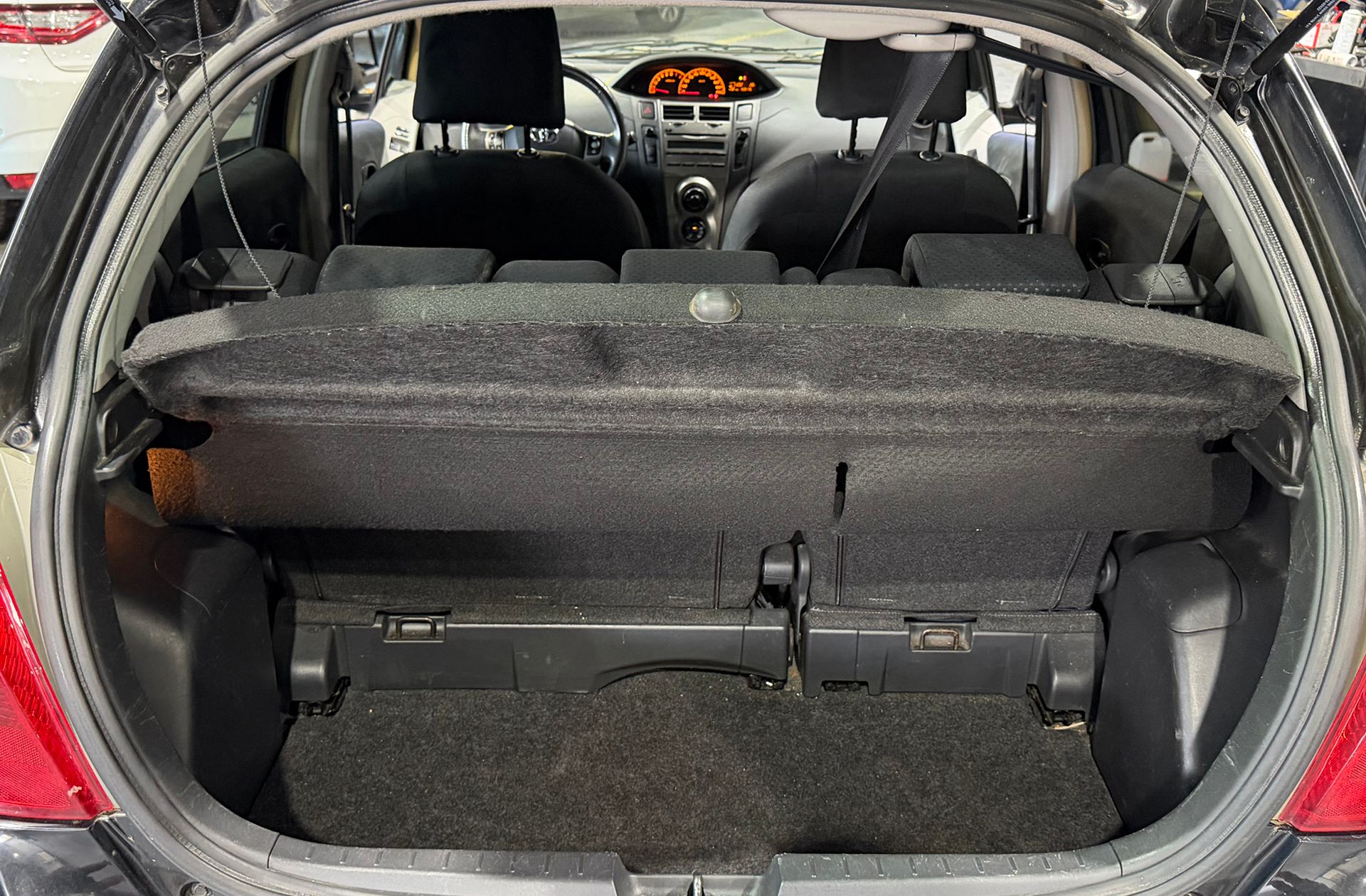 Toyota Yaris 1.3 VVT-I TS - foto 12