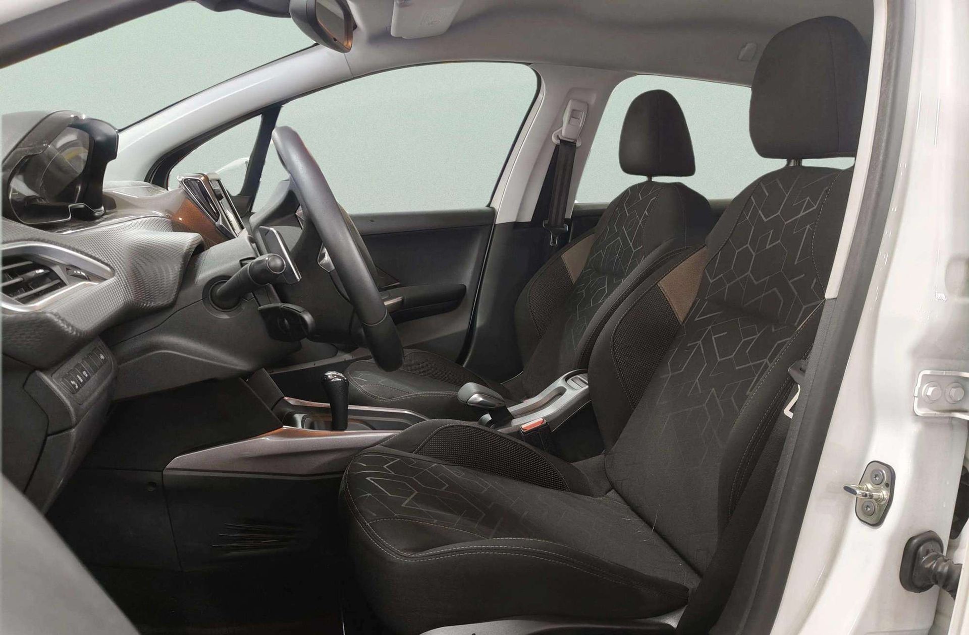 Peugeot 2008 e-HDI 92 Active ETG6 - foto 11