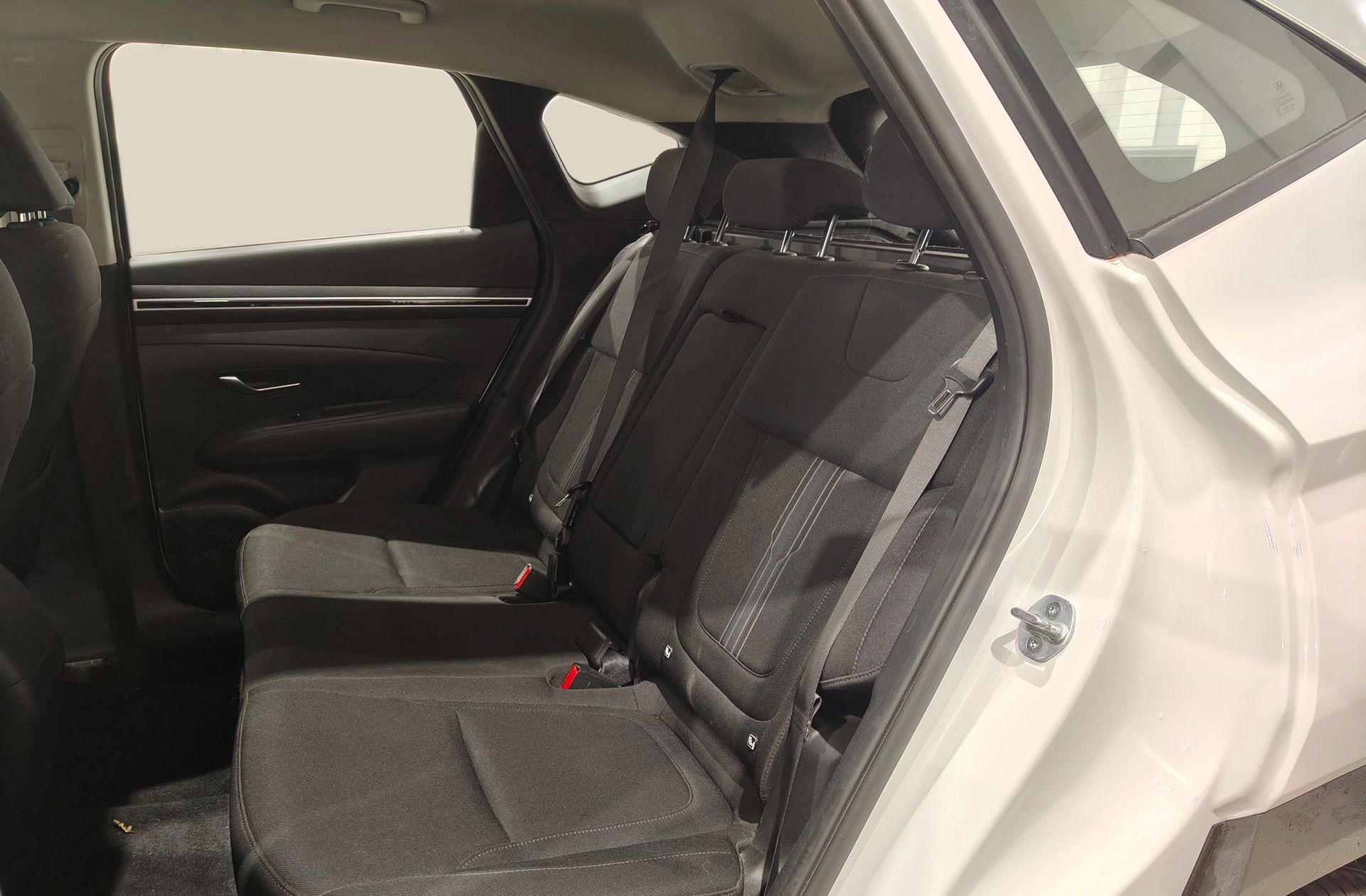 Hyundai Tucson 1.6 T-GDi HEV Maxx - foto 12
