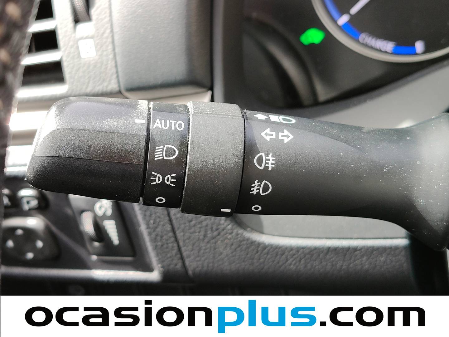 Equipamiento del Lexus CT Lexus CT 200h Fuji (136 CV)