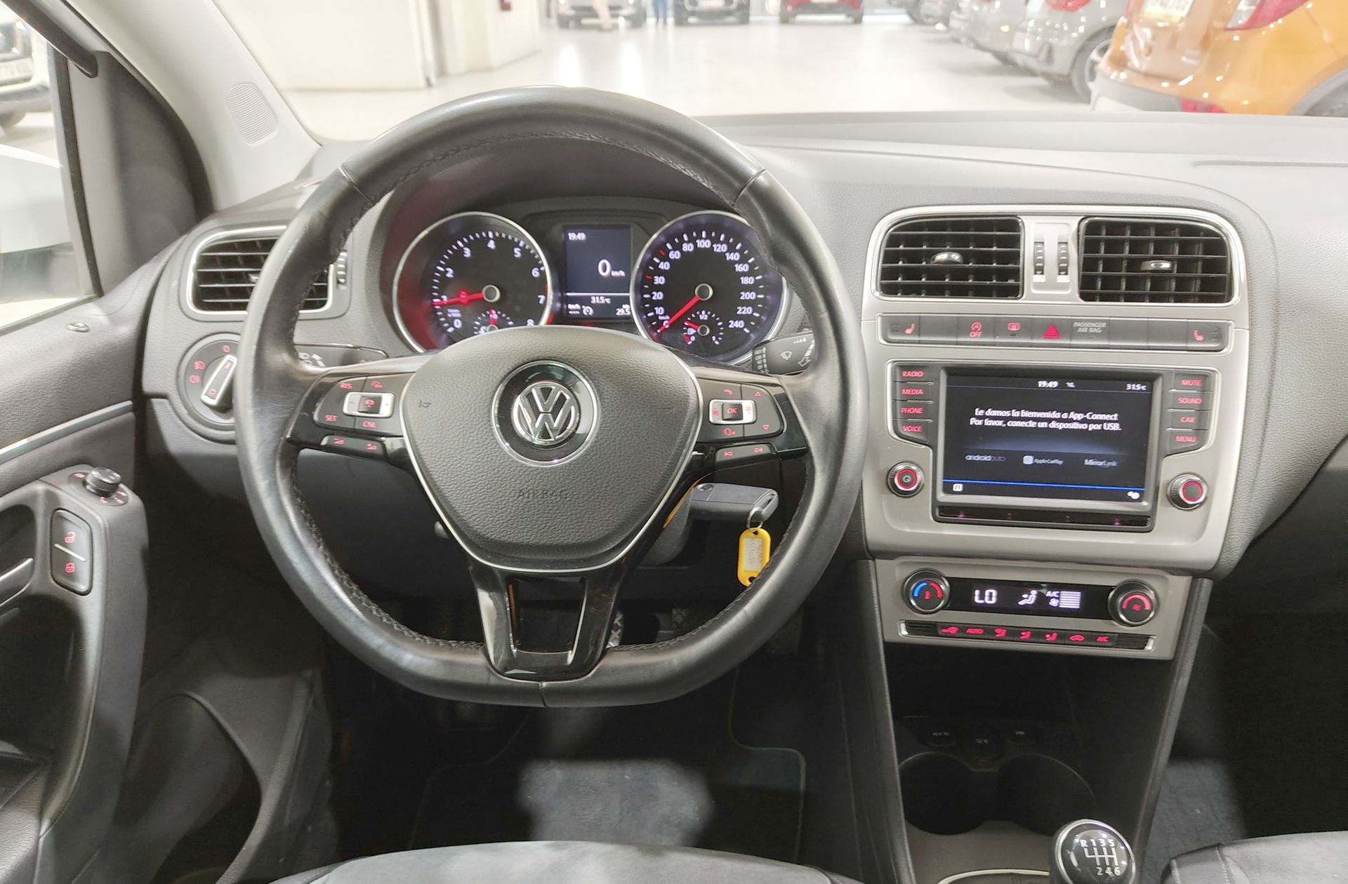 Volkswagen Polo Sport 1.2 TSI BMT - foto 19