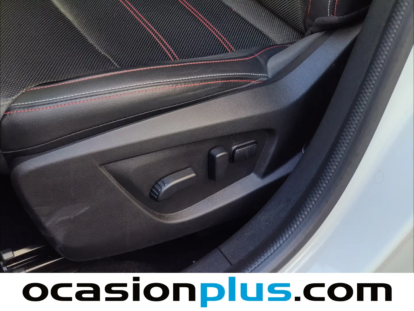 Foto Renault Arkana Renault Arkana RS Line TCe (140 CV) EDC Microhíbrido