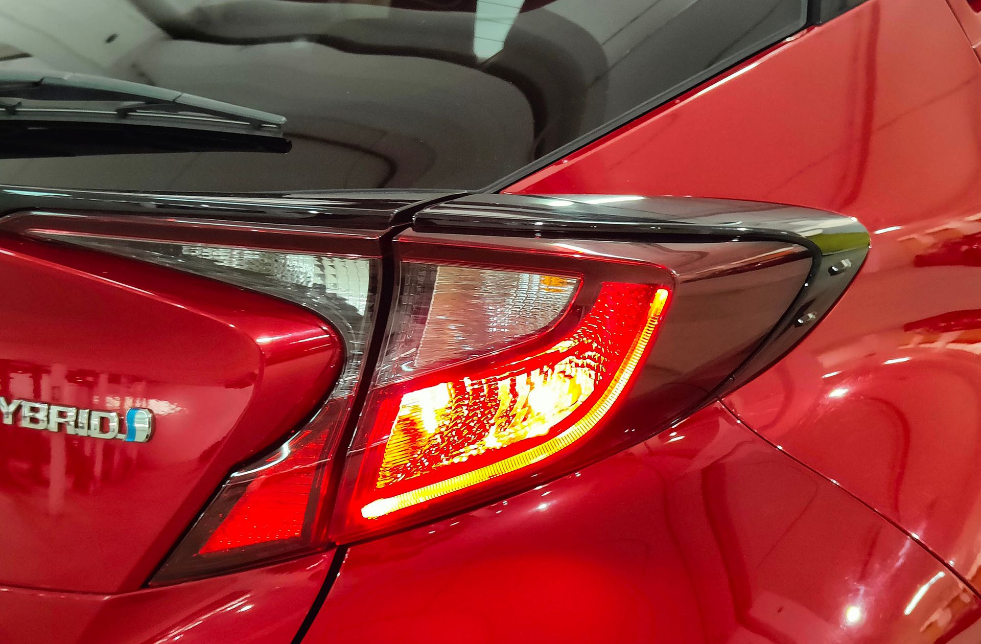 Toyota C-HR 1.8 125H Advance - foto 18