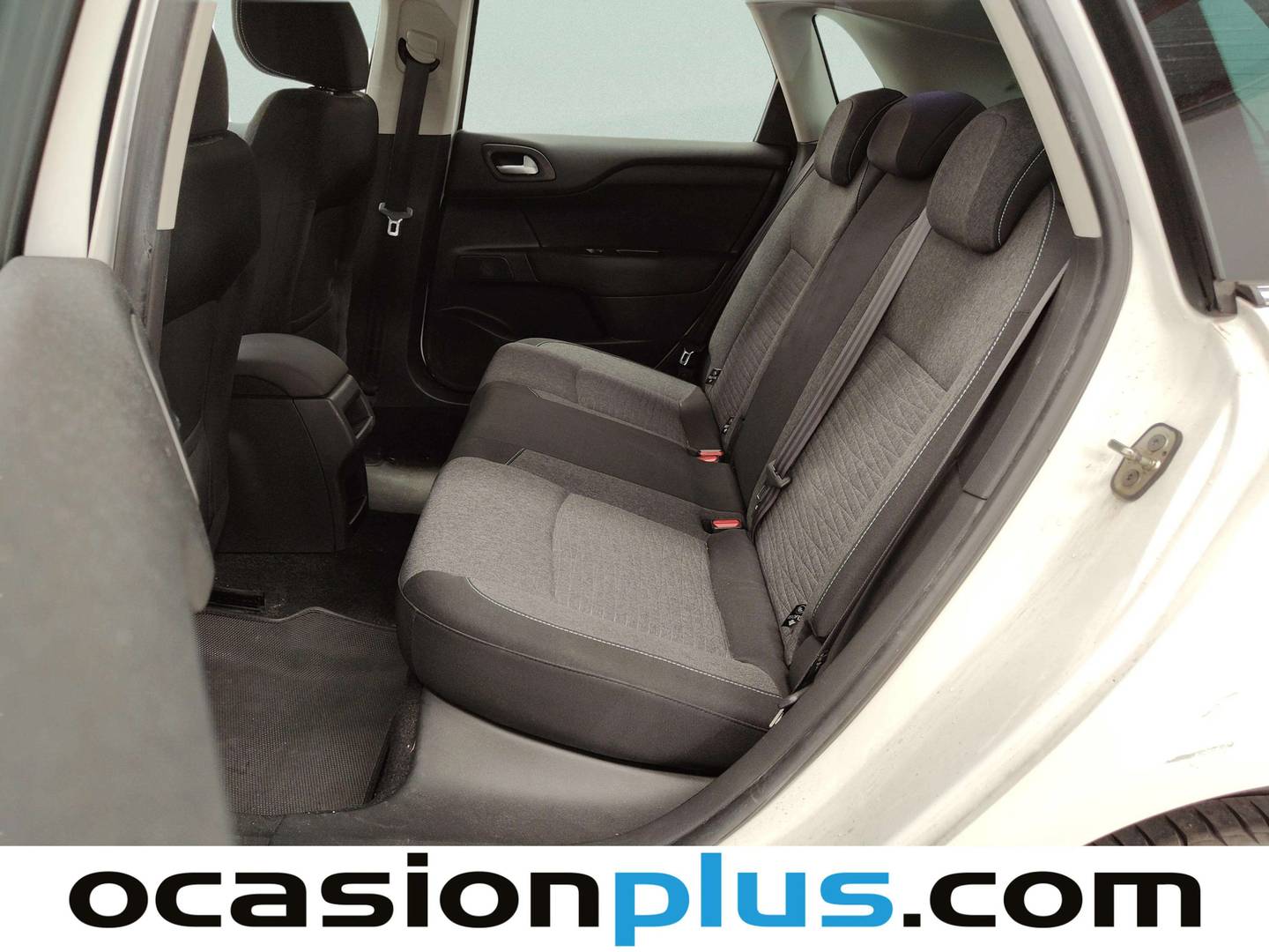 Foto asientos traseros Citroën C4 Citroën C4 BlueHDi 100 Live Edition (99 CV)