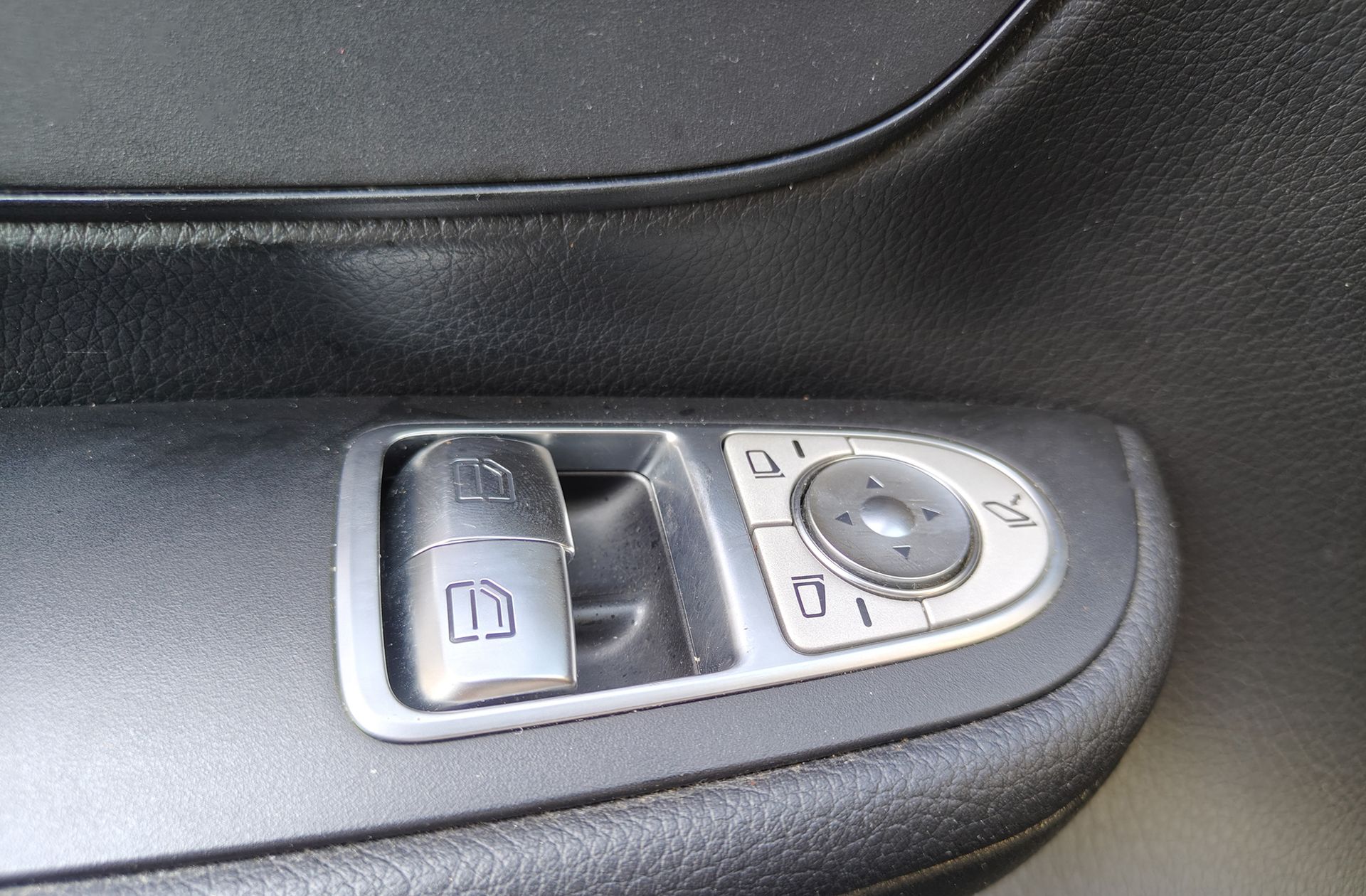 Mercedes-Benz Clase V V 220 d Avantgarde Largo - foto 35