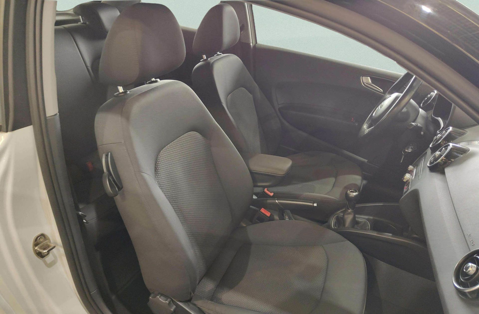 Audi A1 Adrenalin 1.6 TDI - foto 15