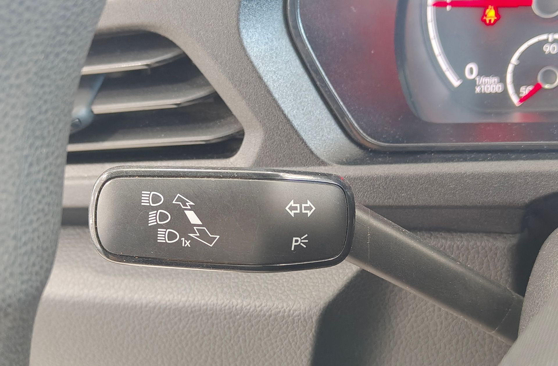 Volkswagen Caddy Cargo 2.0 TDI - foto 21