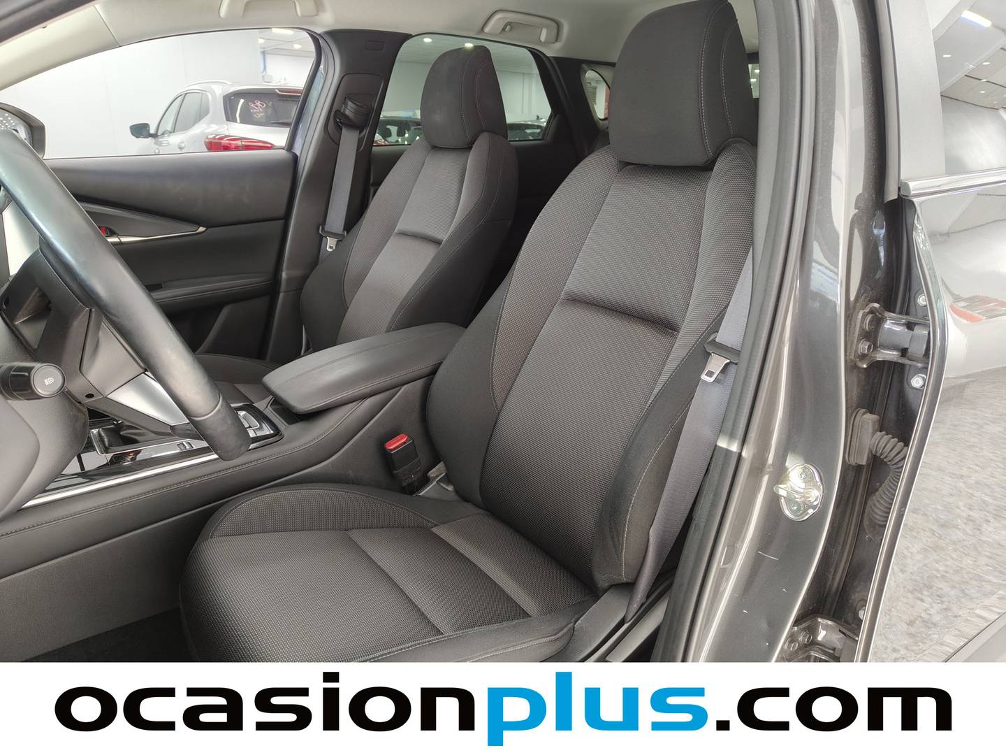 Foto Mazda CX-30 Mazda CX-30 2.0 Skyactiv-X Evolution 2WD AT (186 CV)