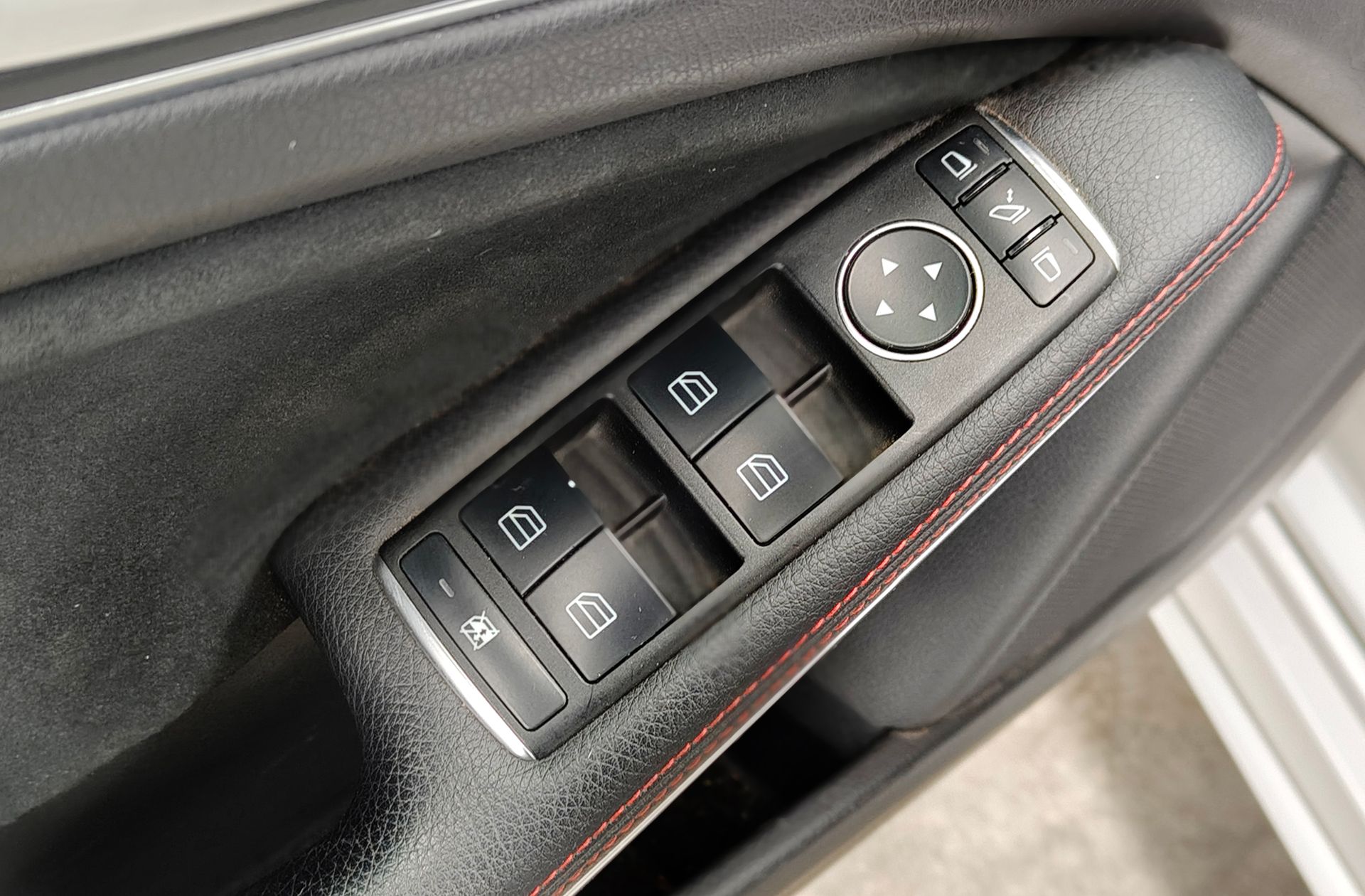 Mercedes-Benz Clase A 200 CDI AMG Line - foto 36