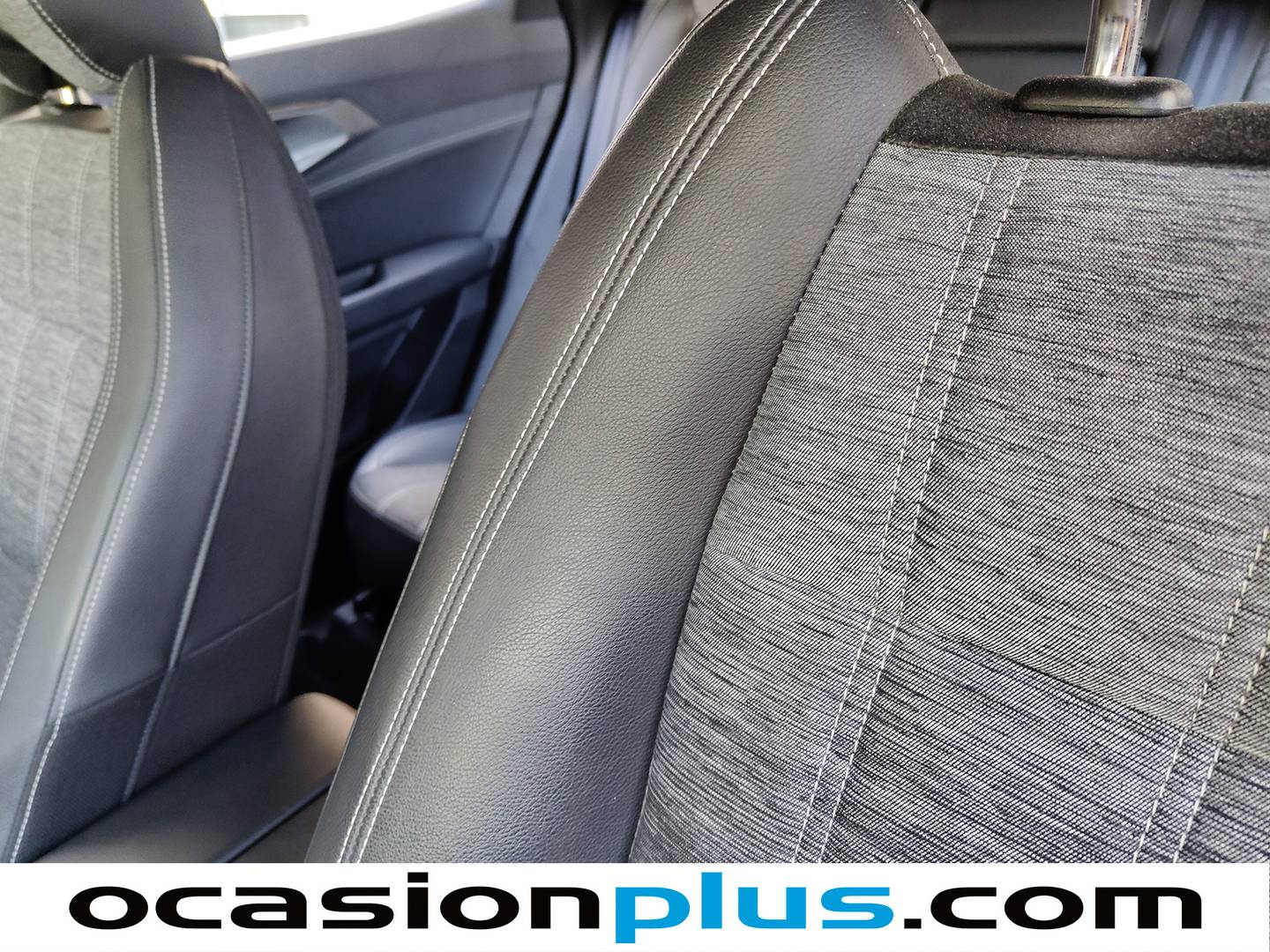 Extras y acabados del Renault Austral Renault Austral Techno E-Tech Full Hybrid (200 CV)