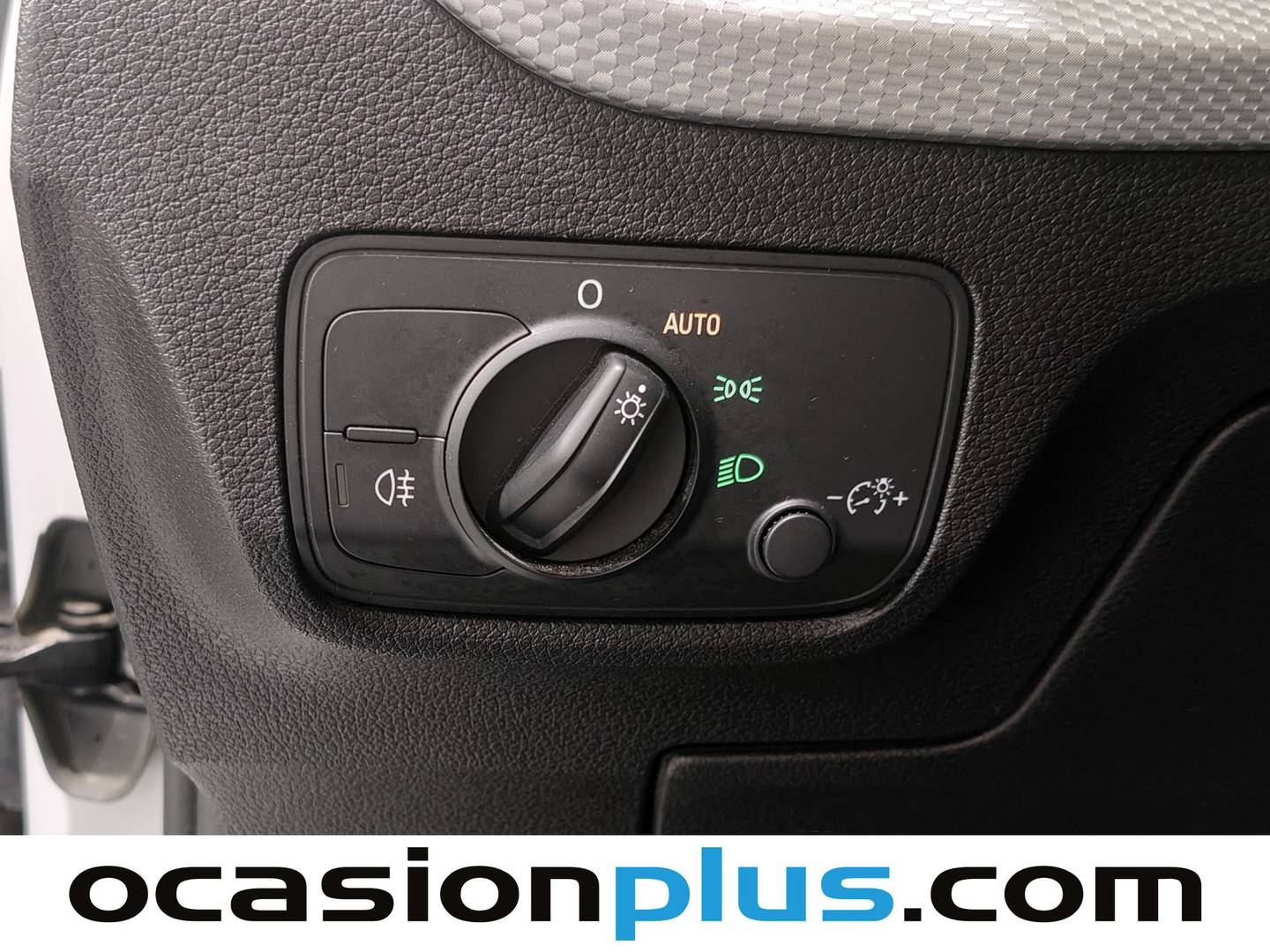 Foto Audi Q2 Audi Q2 Advanced 30 TDI (116 CV)