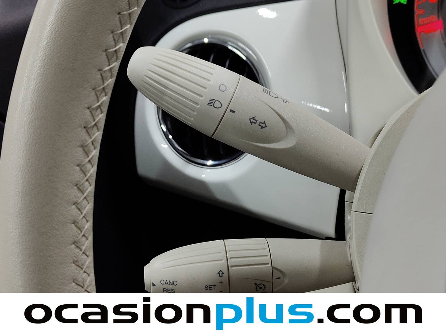 Foto Fiat 500 Fiat 500 1.2 8v Lounge (69 CV)