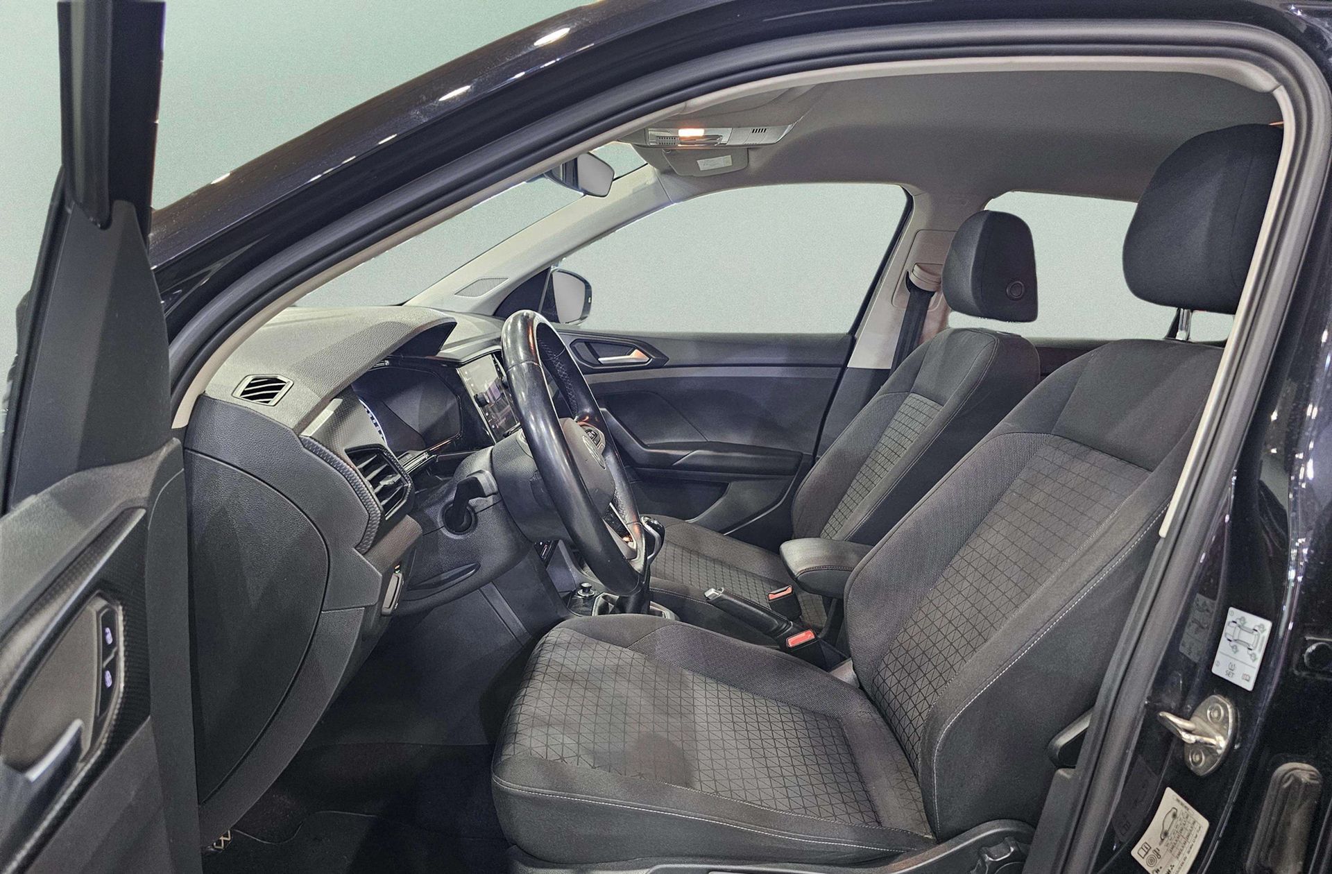 Volkswagen T-Cross Advance 1.0 TSI - foto 12