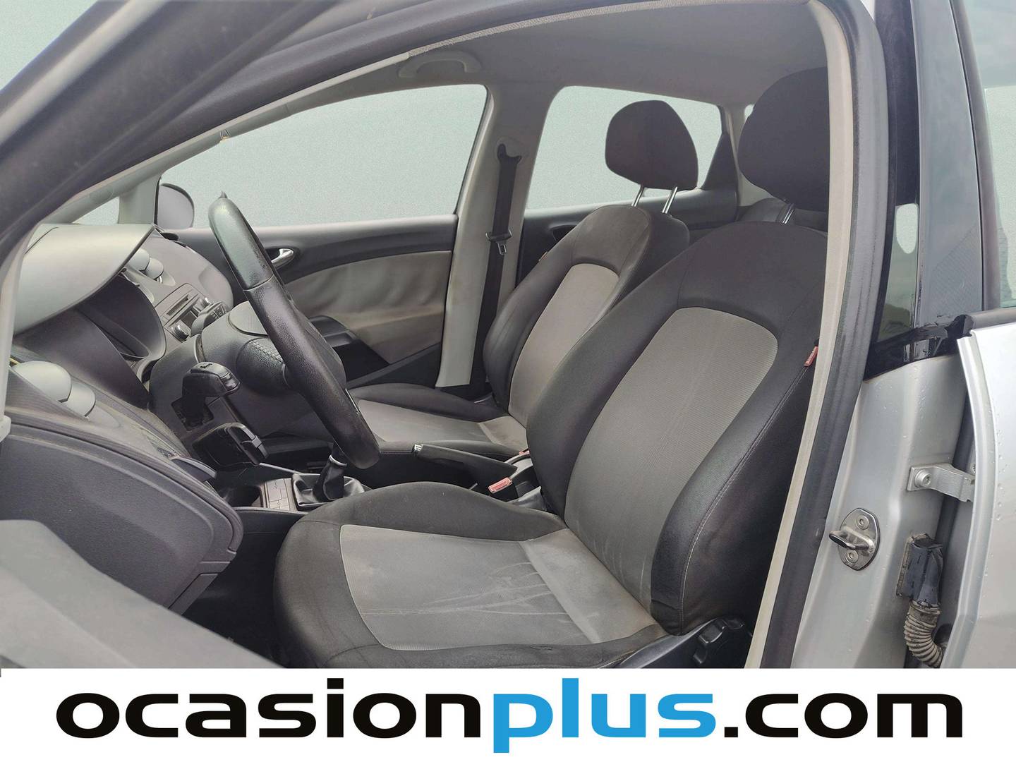 Foto asientos delanteros Seat Ibiza Seat Ibiza 1.6 TDI Style (105 CV)