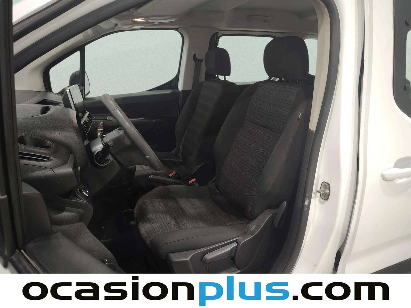 Foto asientos delanteros Opel Combo Life Opel Combo Life 1.5 TD S&S Edition Plus L (102 CV)