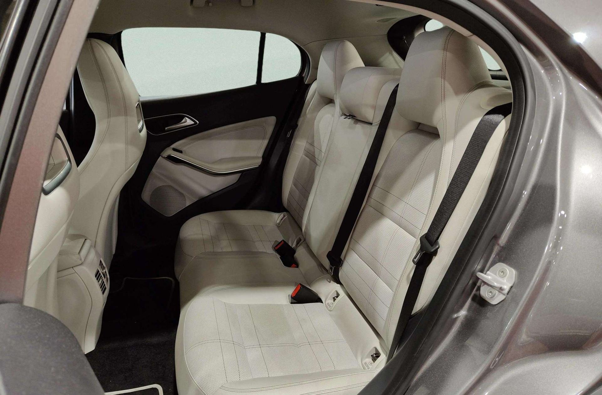 Mercedes-Benz GLA 200 CDI Style - foto 13