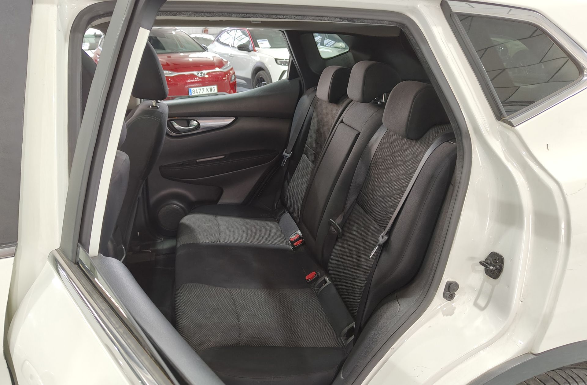 Nissan Qashqai 1.6 dCi N-Connecta 4x2 - foto 12