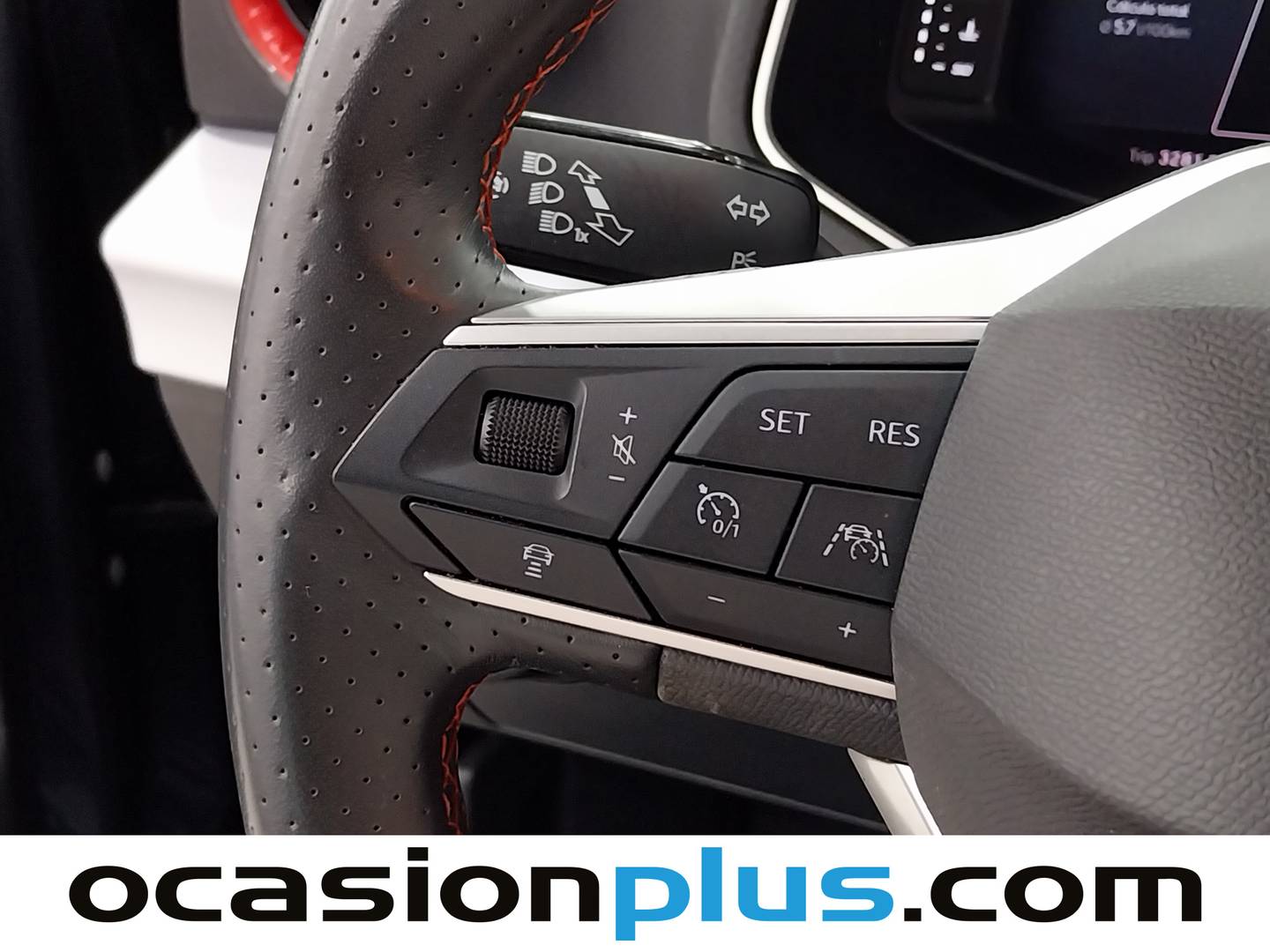 Foto Seat Arona SEAT Arona 1.0 TSI S&S FR XL (115 CV)