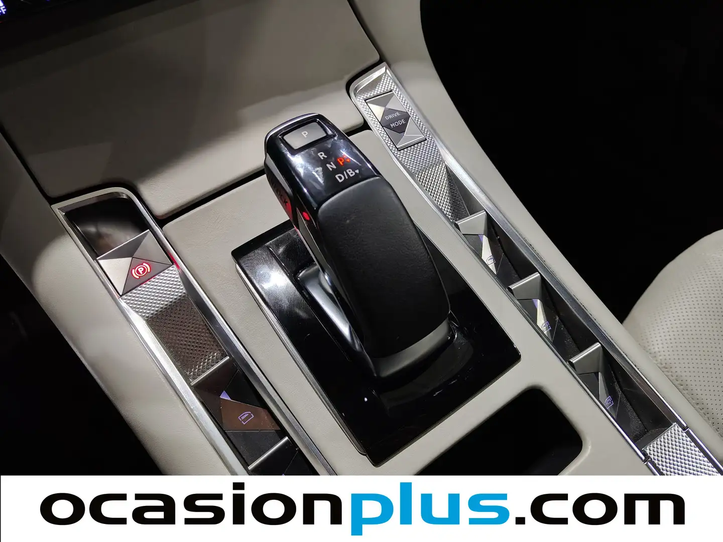 Foto DS DS 7 DS DS7 E-Tense 225 Opera (225 CV)