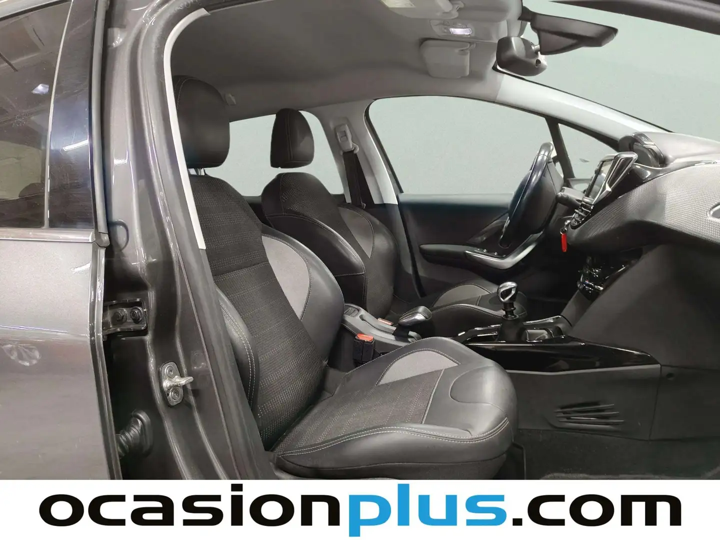 Foto Peugeot 2008 Peugeot 2008 PureTech 130 S&S Allure (130 CV)