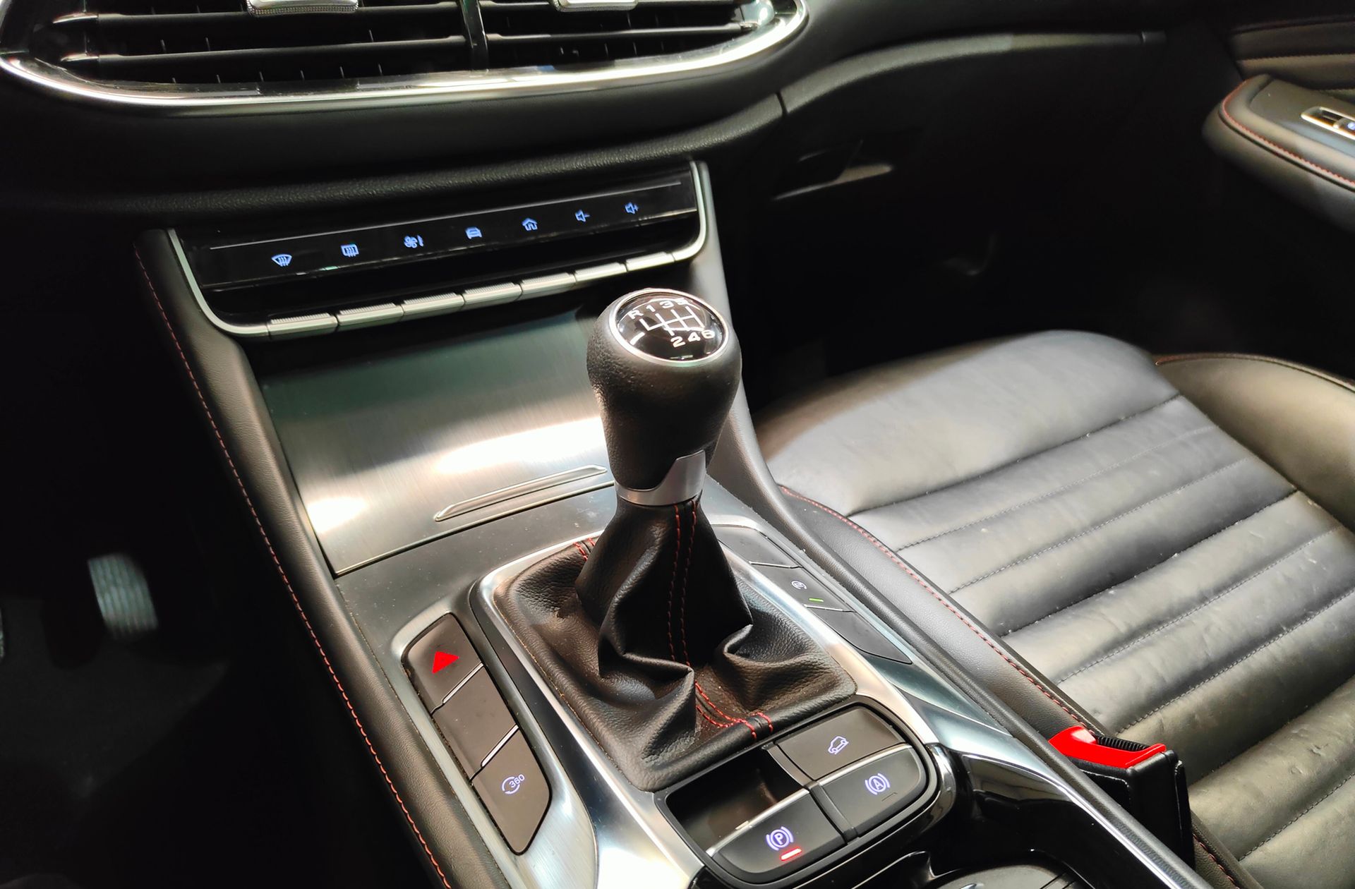 MG HS 1.5 Turbo GDI Luxury - foto 5