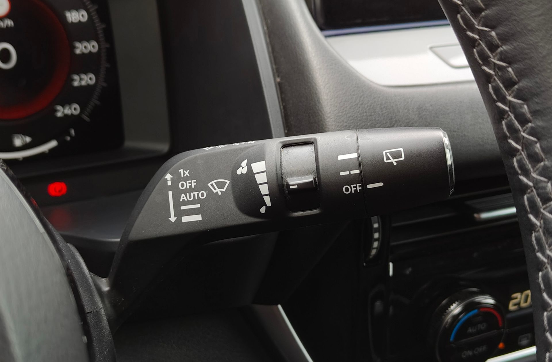 Nissan Qashqai E-POWER N-Connecta - foto 29