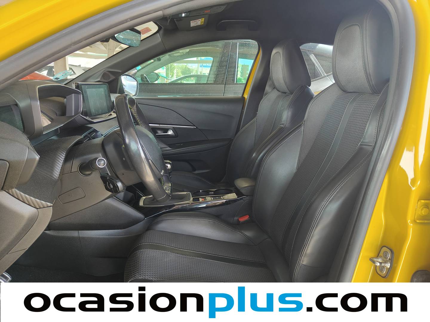 Foto asientos delanteros Peugeot 208 Peugeot 208 BlueHDi 100 GT Line (100 CV)