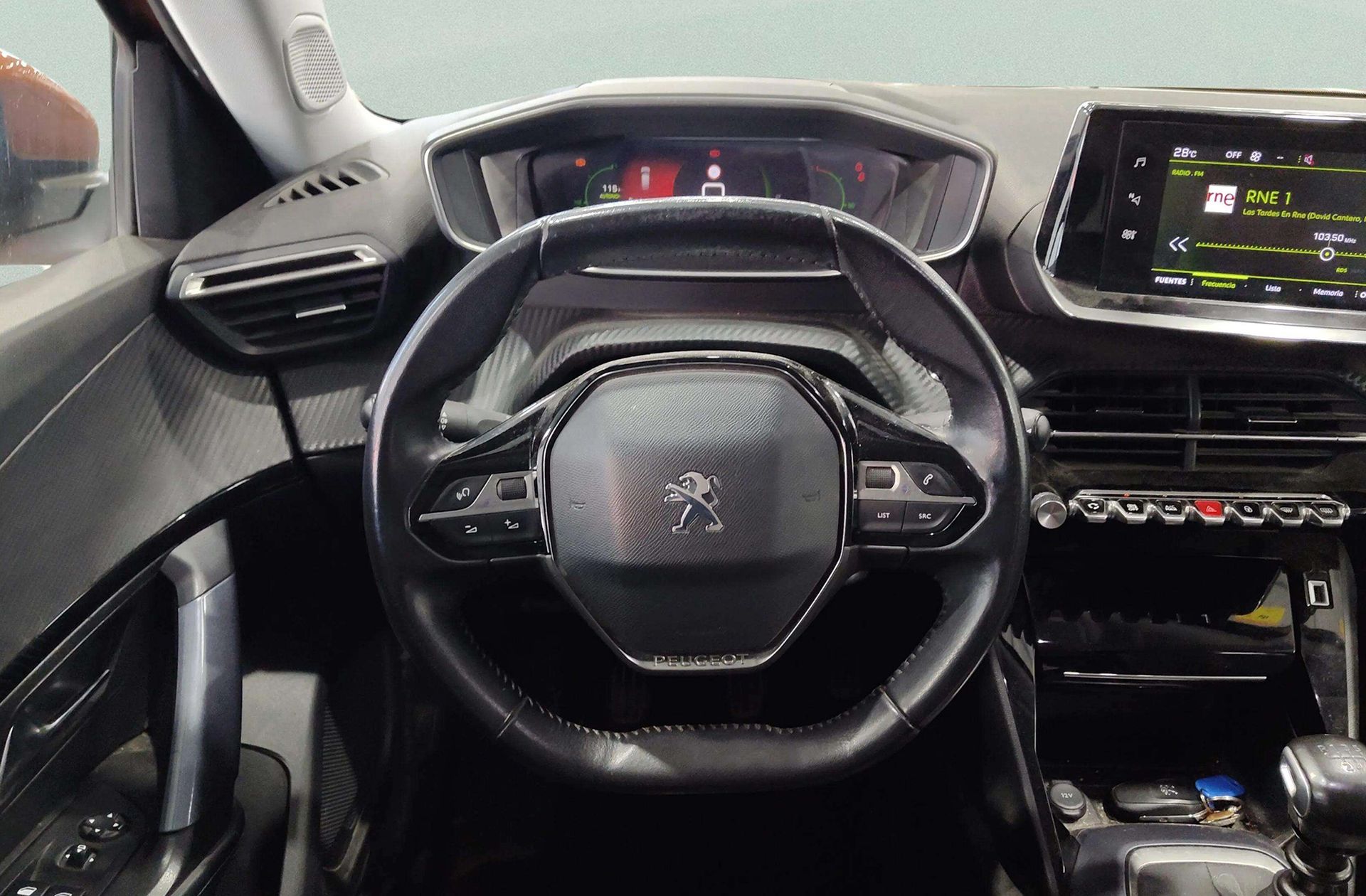 Peugeot 2008 PureTech 130 Allure - foto 23
