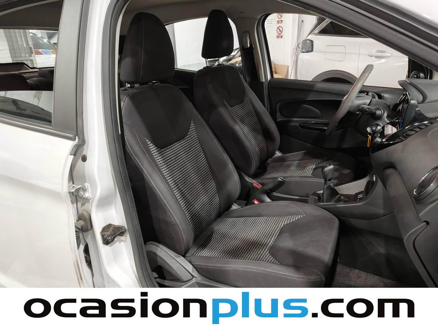 Foto Ford Ka+ Ford Ka+ 1.2 Ti-VCT White Edition (85 CV)