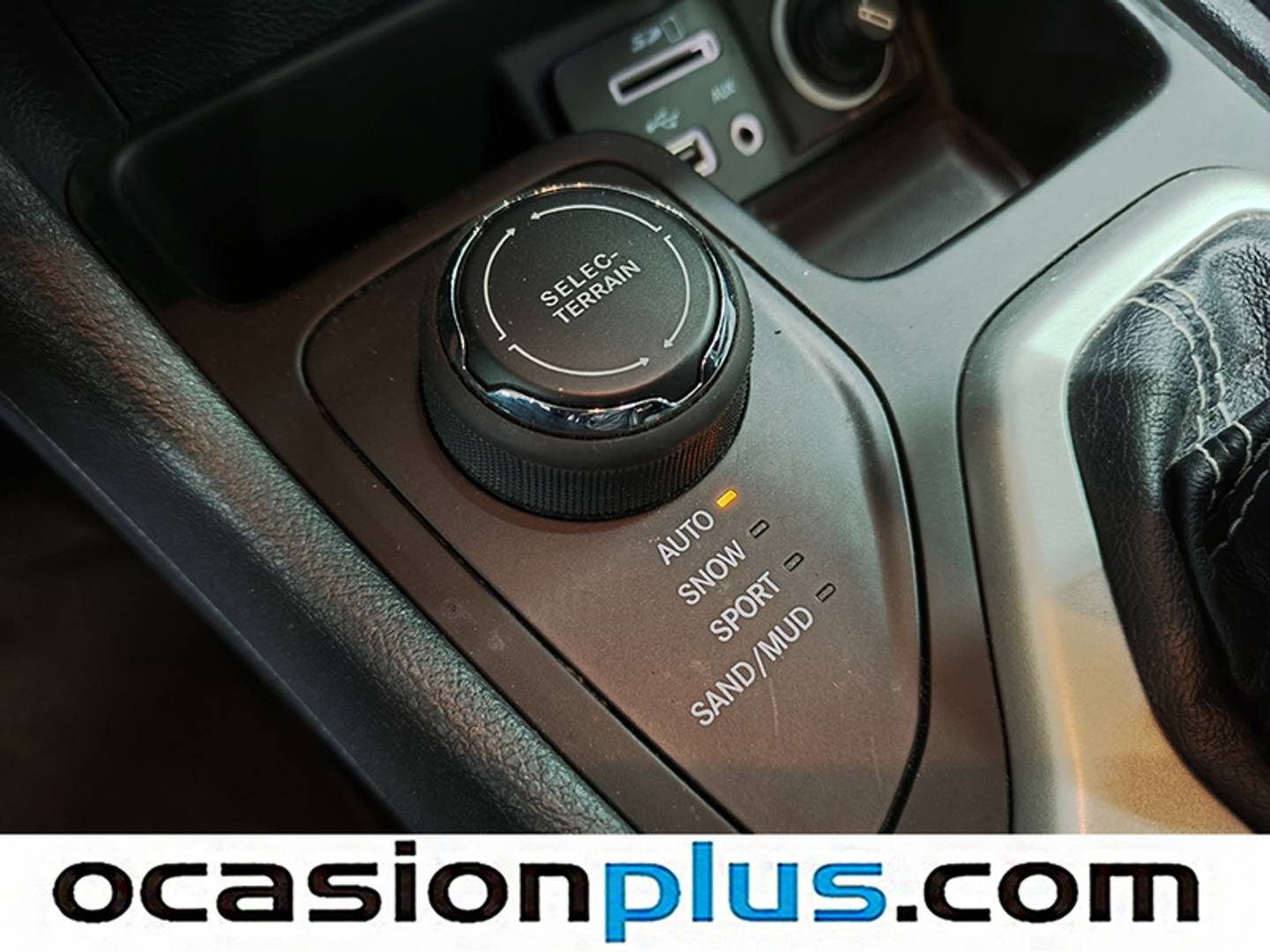 Foto Jeep Cherokee Jeep Cherokee 2.2 CRD Limited 4x4 Auto Act. D.I (200 CV)