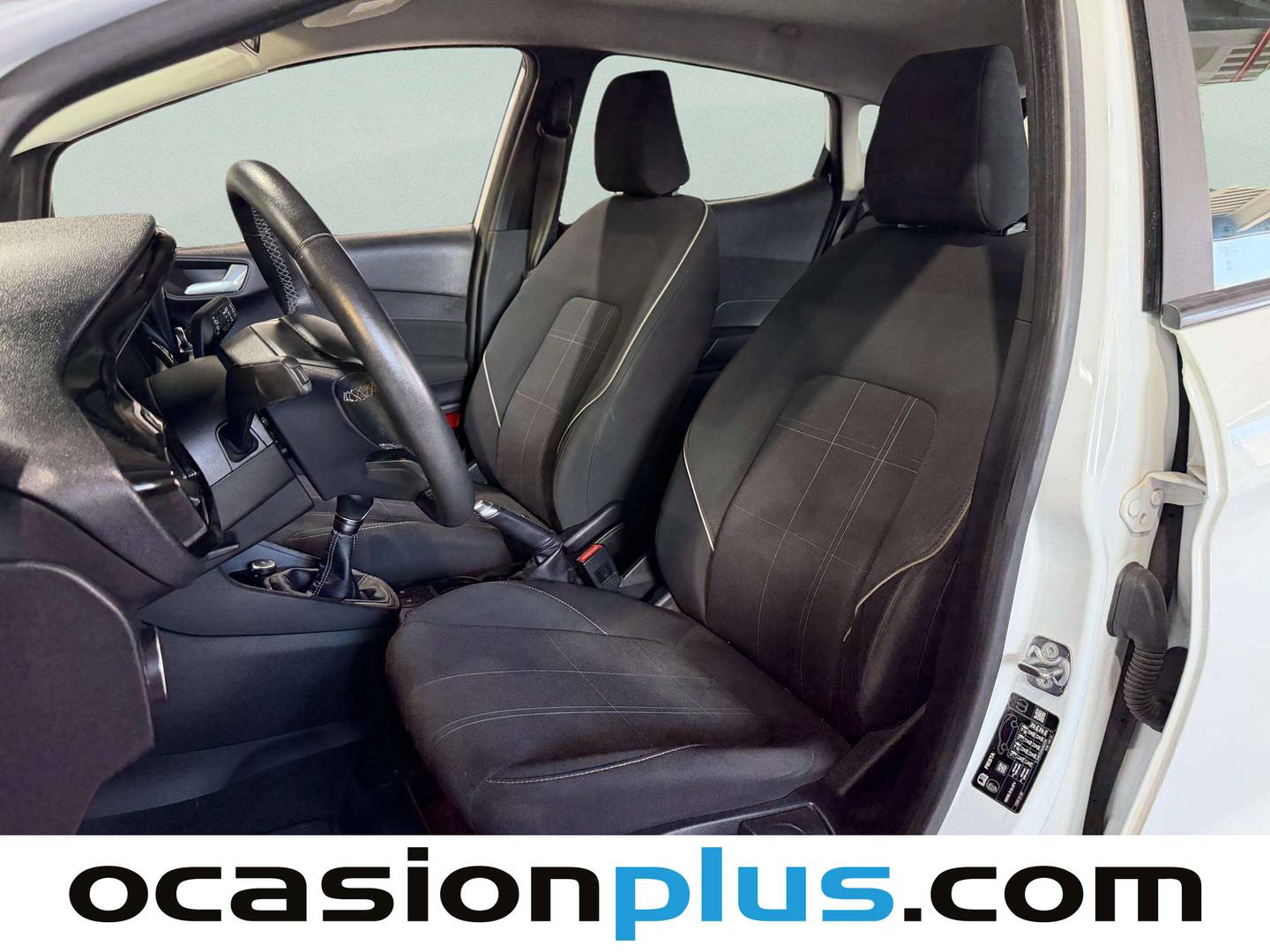 Foto asientos delanteros Ford Fiesta Ford Fiesta 1.1 Ti-VCT Trend+ (85 CV)