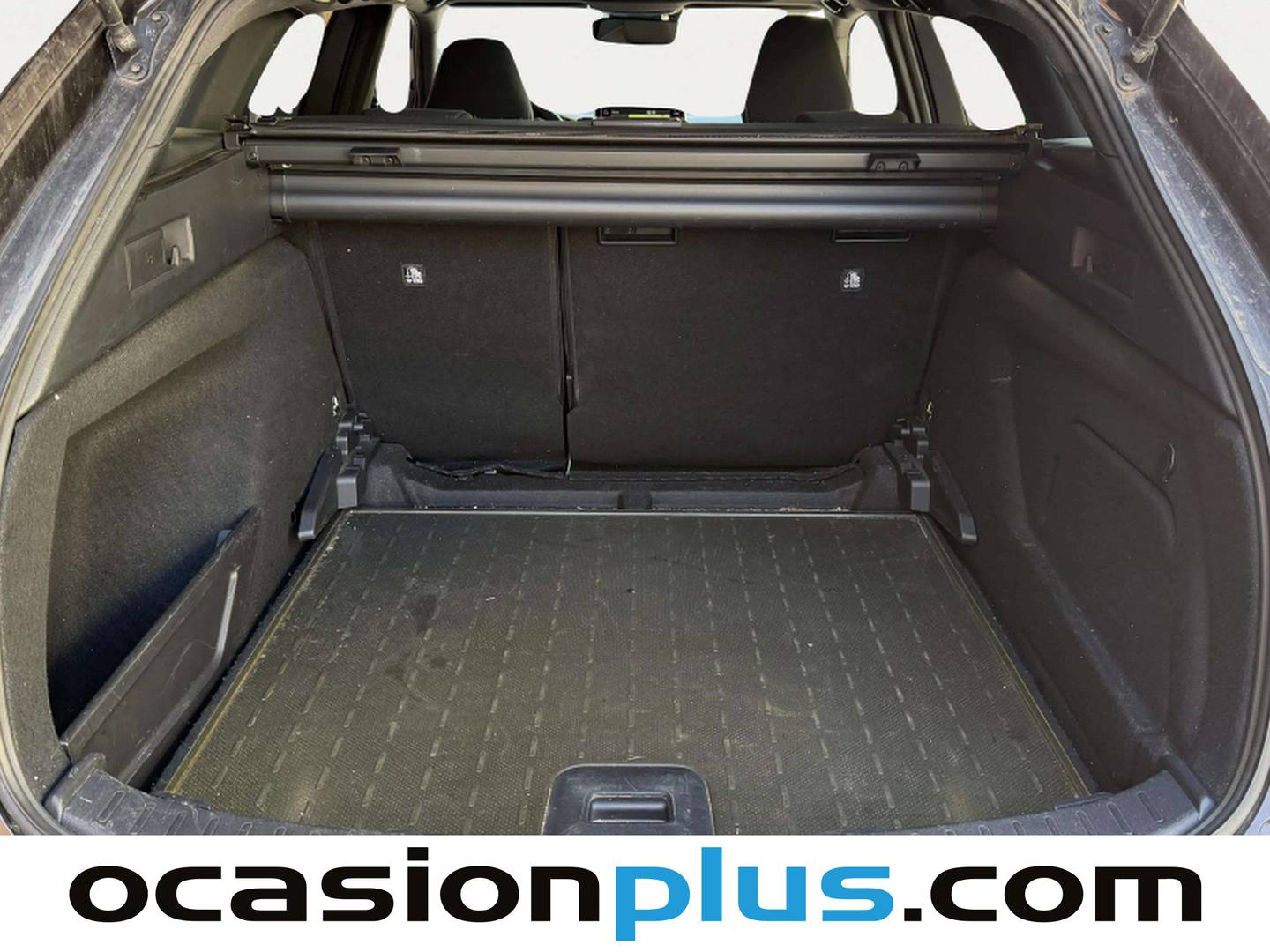 Fotos maletero Toyota Corolla Toyota Corolla 180H Feel! E-CVT (180 CV)