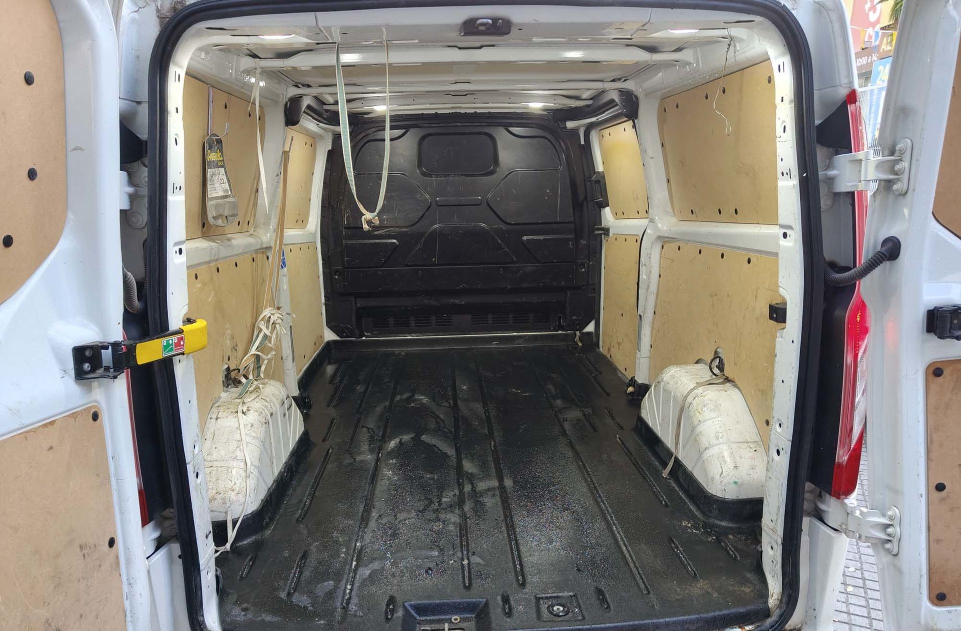 Ford Transit Custom Furgon 2.0 TDCi MHEV Limited 300 L2 - foto 15