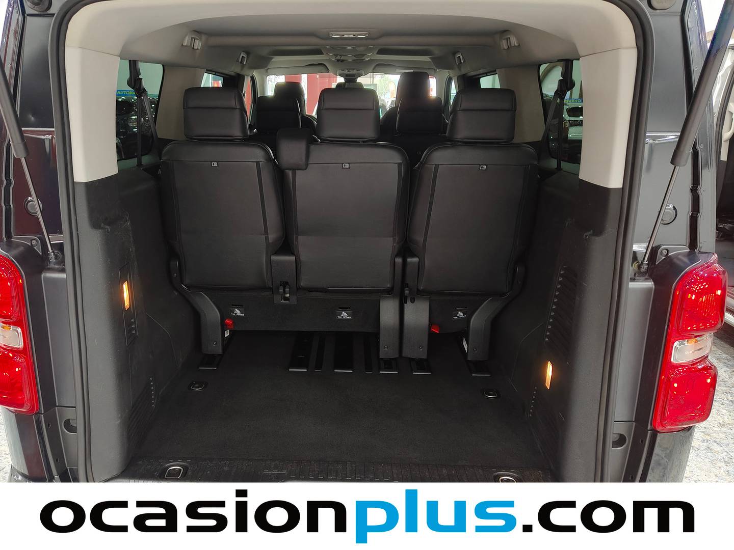 Foto Citroën Spacetourer Citroën Spacetourer BlueHDi 180 Business Lounge Talla XL EAT8 (177 CV) 7 Plazas siete plazas