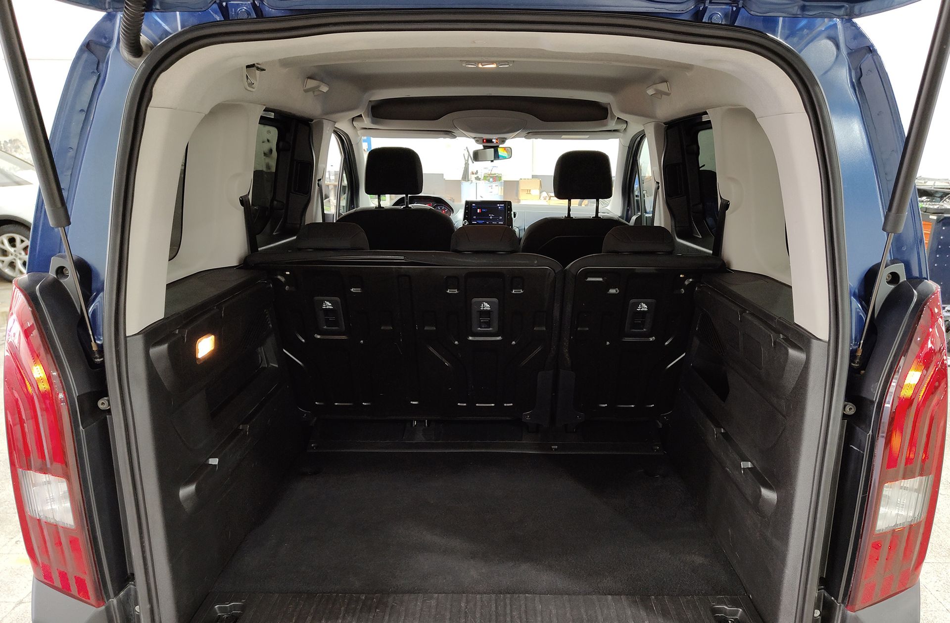 Peugeot Rifter PureTech Allure Standard - foto 13