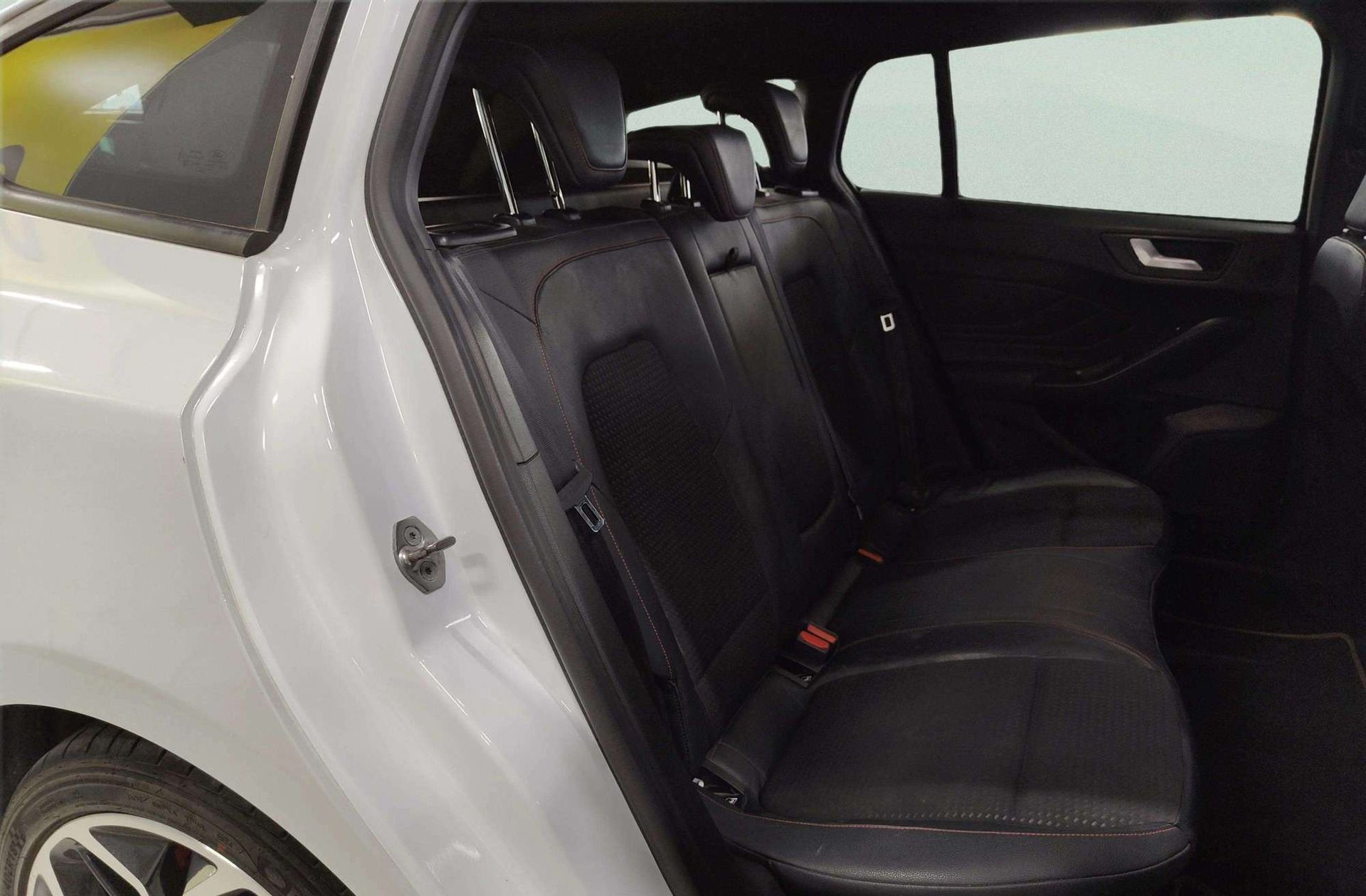 Ford Focus SportBreak 1.0 EcoBoost ST-Line ST-Line - foto 20