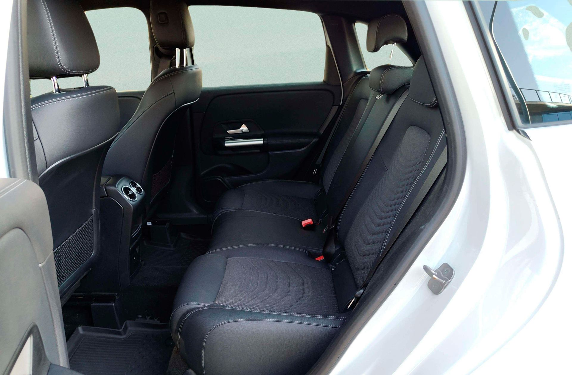 Mercedes-Benz Clase B 200 d - foto 12