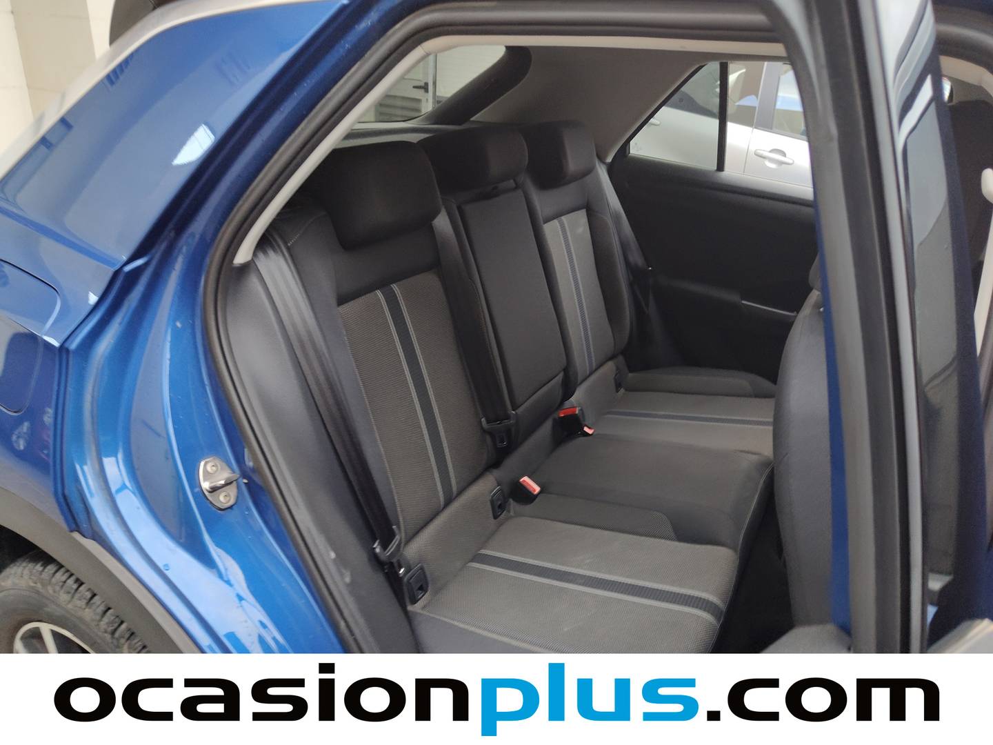 Foto Volkswagen T-Roc Volkswagen T-Roc Advance Style 2.0 TDI (150 CV)