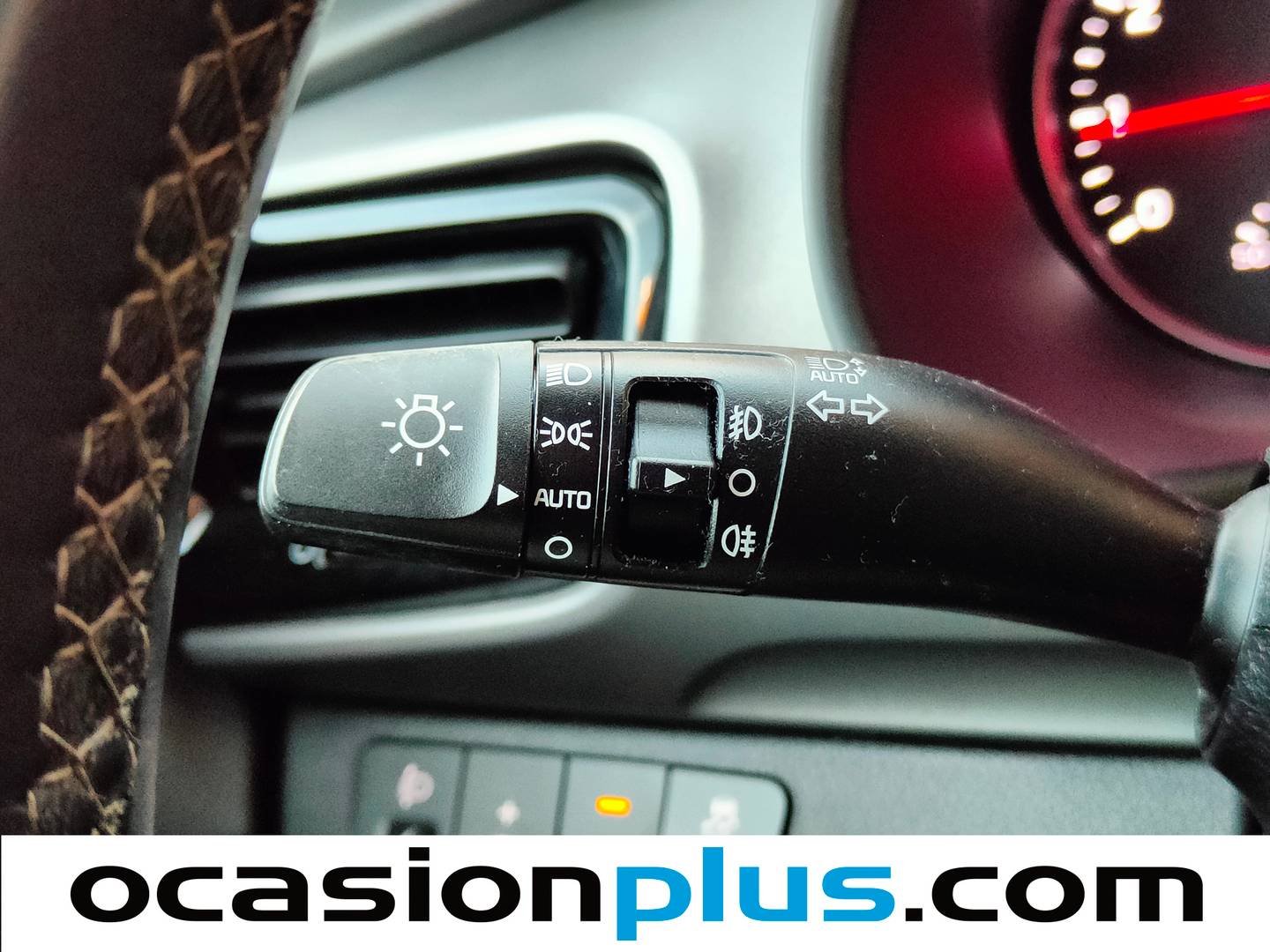 Foto KIA Stonic Kia Stonic 1.0 T-GDi MHEV Drive iMT (100 CV)