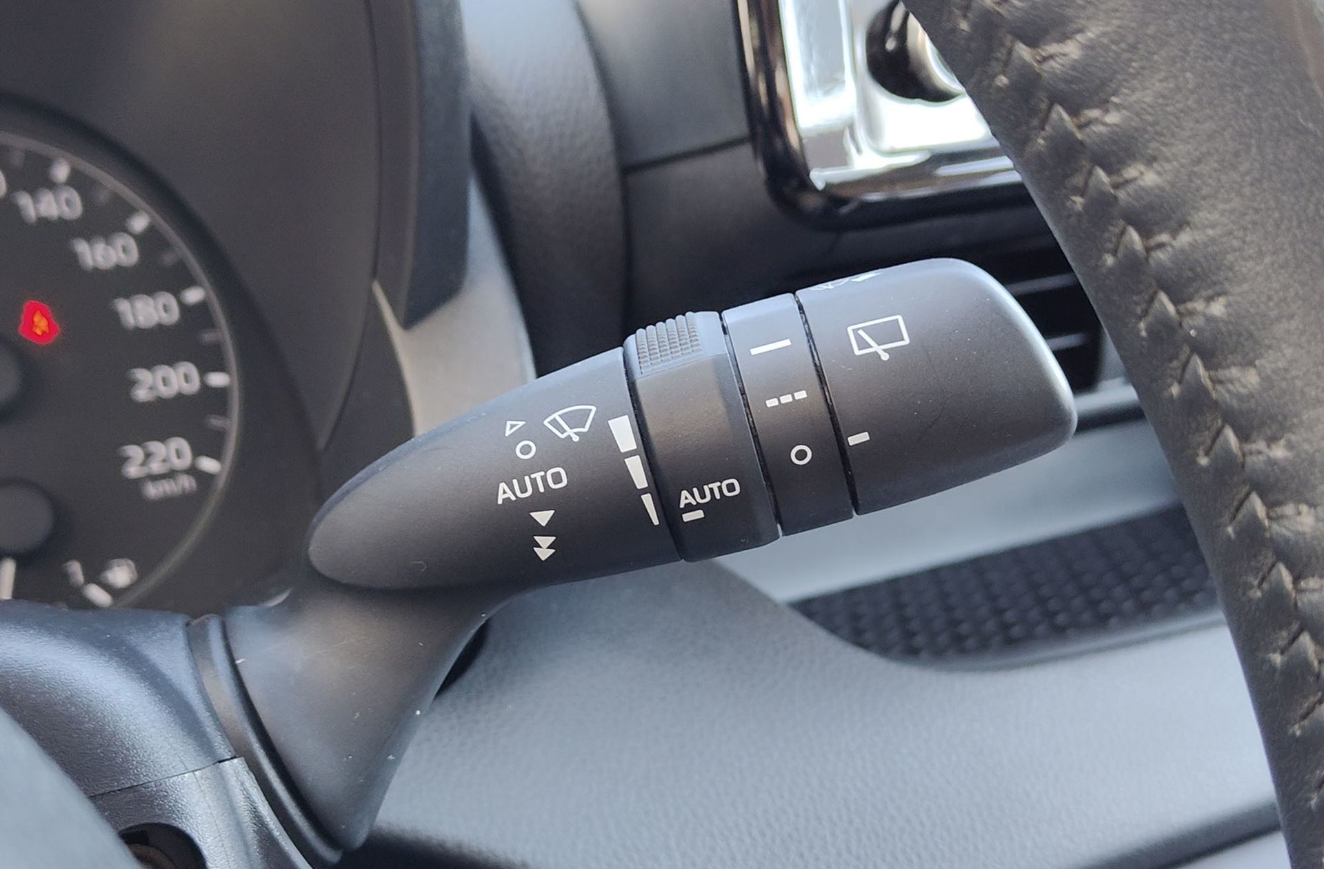 Toyota Yaris 1.5 S-Edition - foto 24
