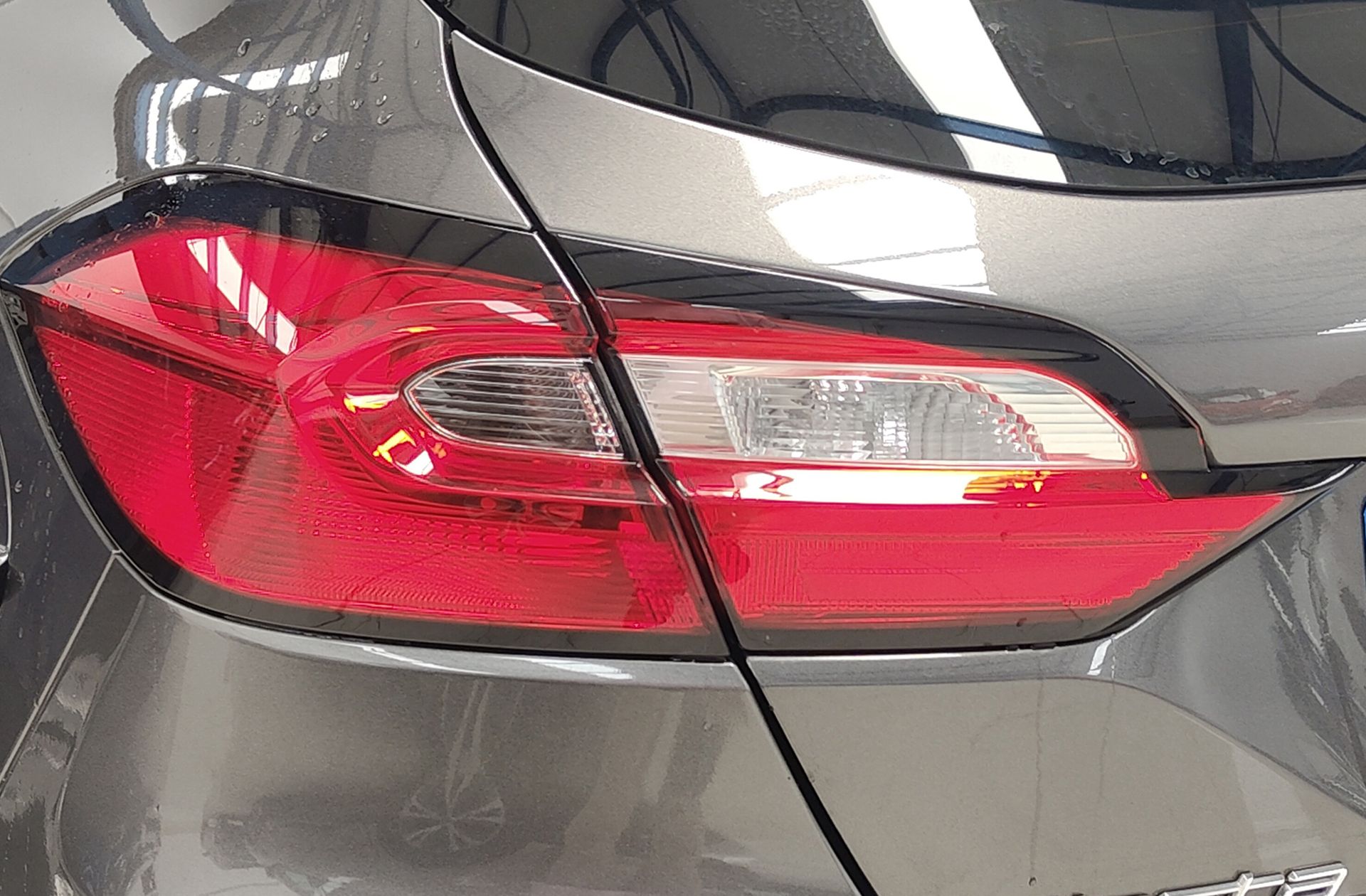 Ford Fiesta 1.0 EcoBoost ST-Line - foto 14
